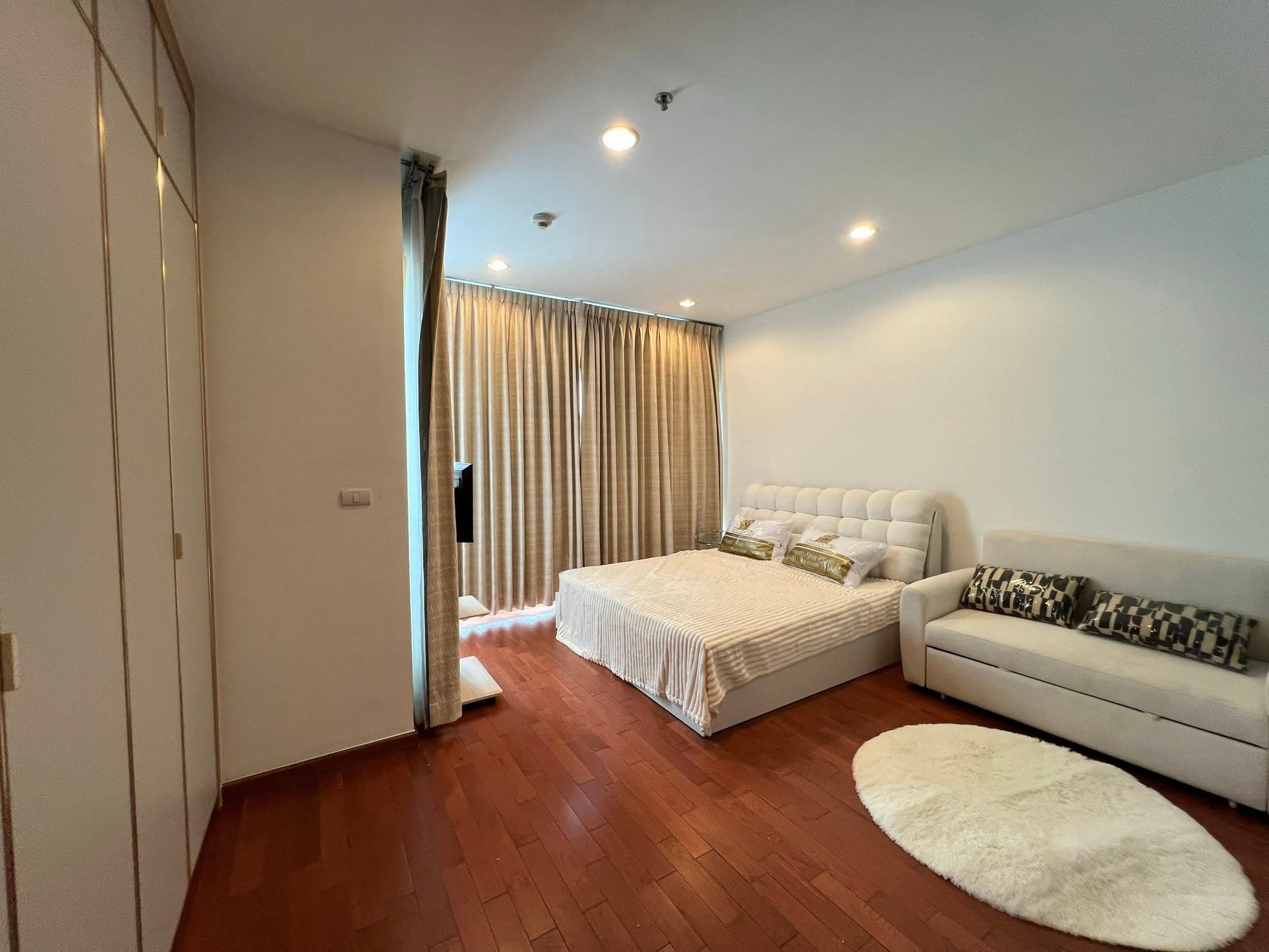 ให้เช่า คอนโด The Address Chidlom · สตูดิโอ · 43 ตร.ม.