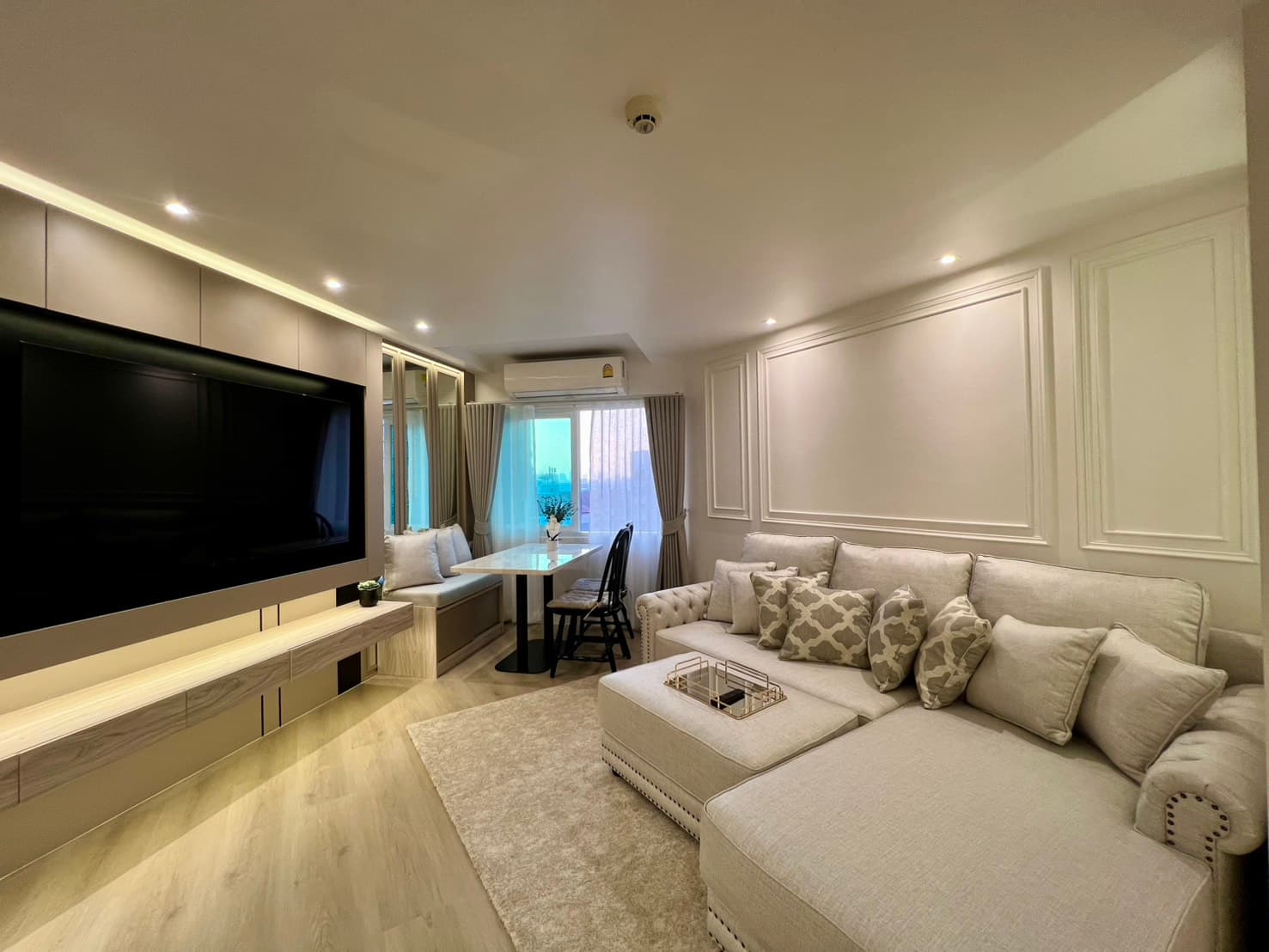 Fortune Condo Town · 2 Beds Condo, 85 sqm, for Sale or Rent