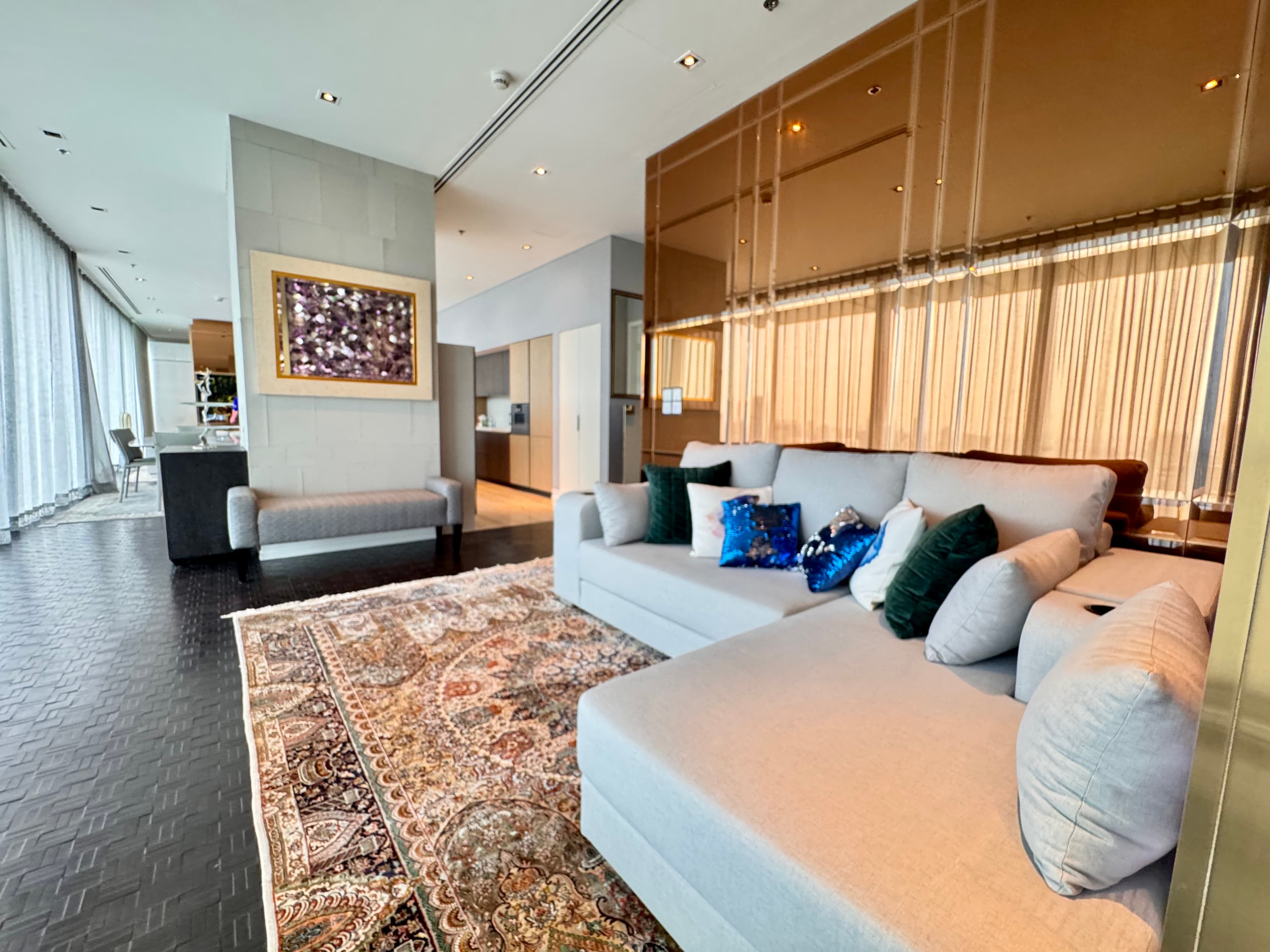 The Ritz Carlton Residence · 4 Beds Condo, 273 sqm, for Sale or Rent