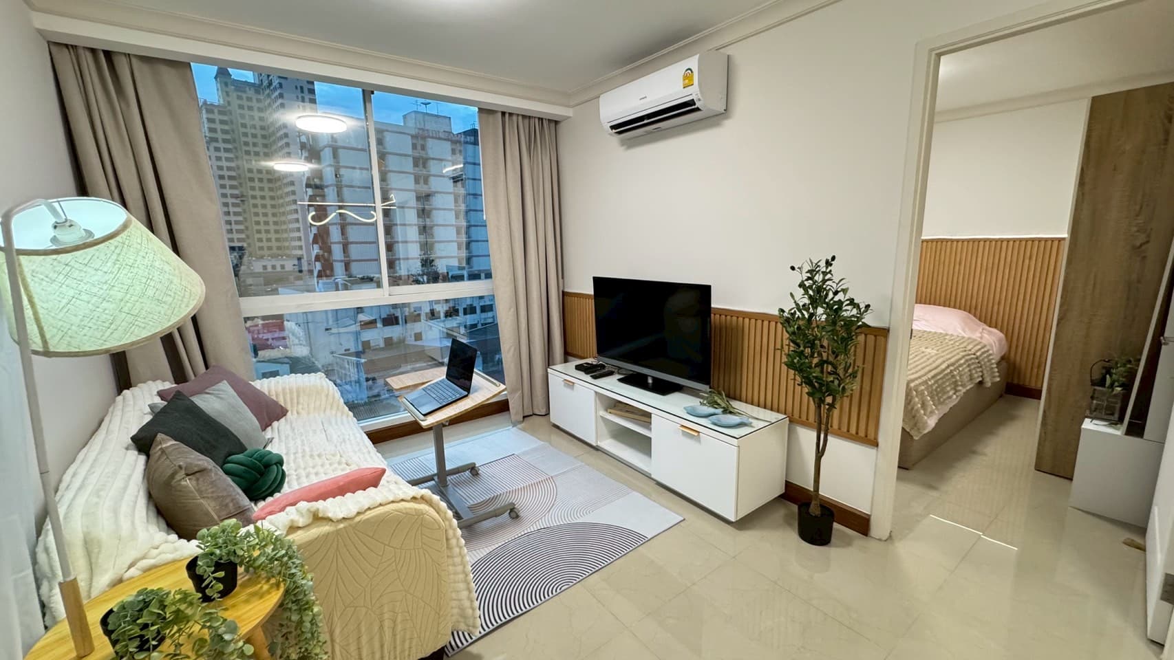 Sriwara Mansion · 3 Beds Condo, 150 sqm, for Rent