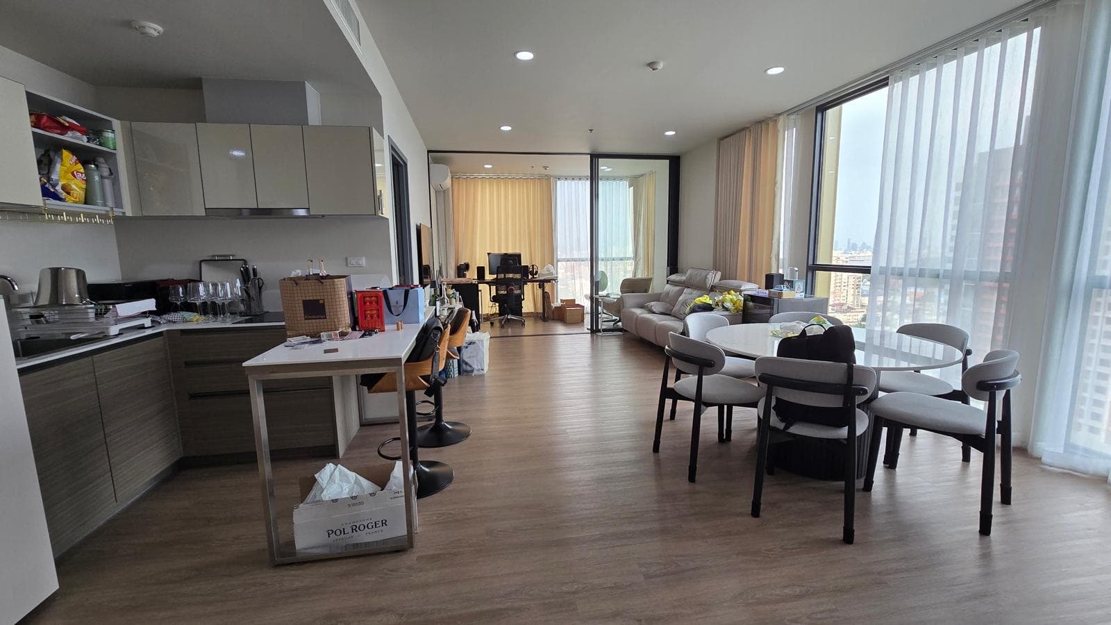 ขาย คอนโด The Issara Sathorn · 2 ห้องนอน · 89.25 ตร.ม.