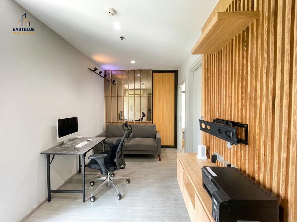 Life Asoke - Rama 9 · 2 Beds Condo, 40 sqm, for Sale