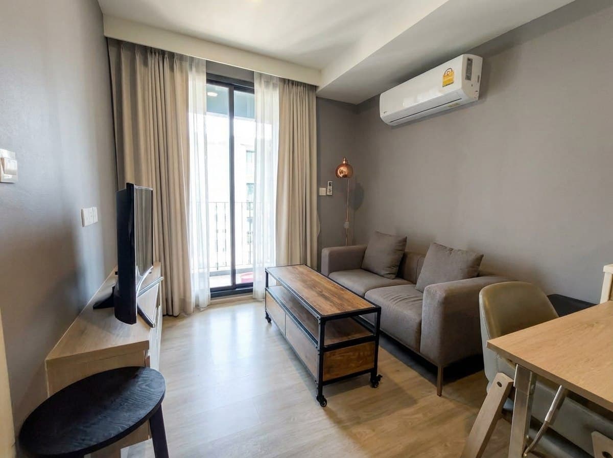 Maestro 03 Ratchada - Rama 9 · 1 Bed Condo, 35 sqm, for Rent
