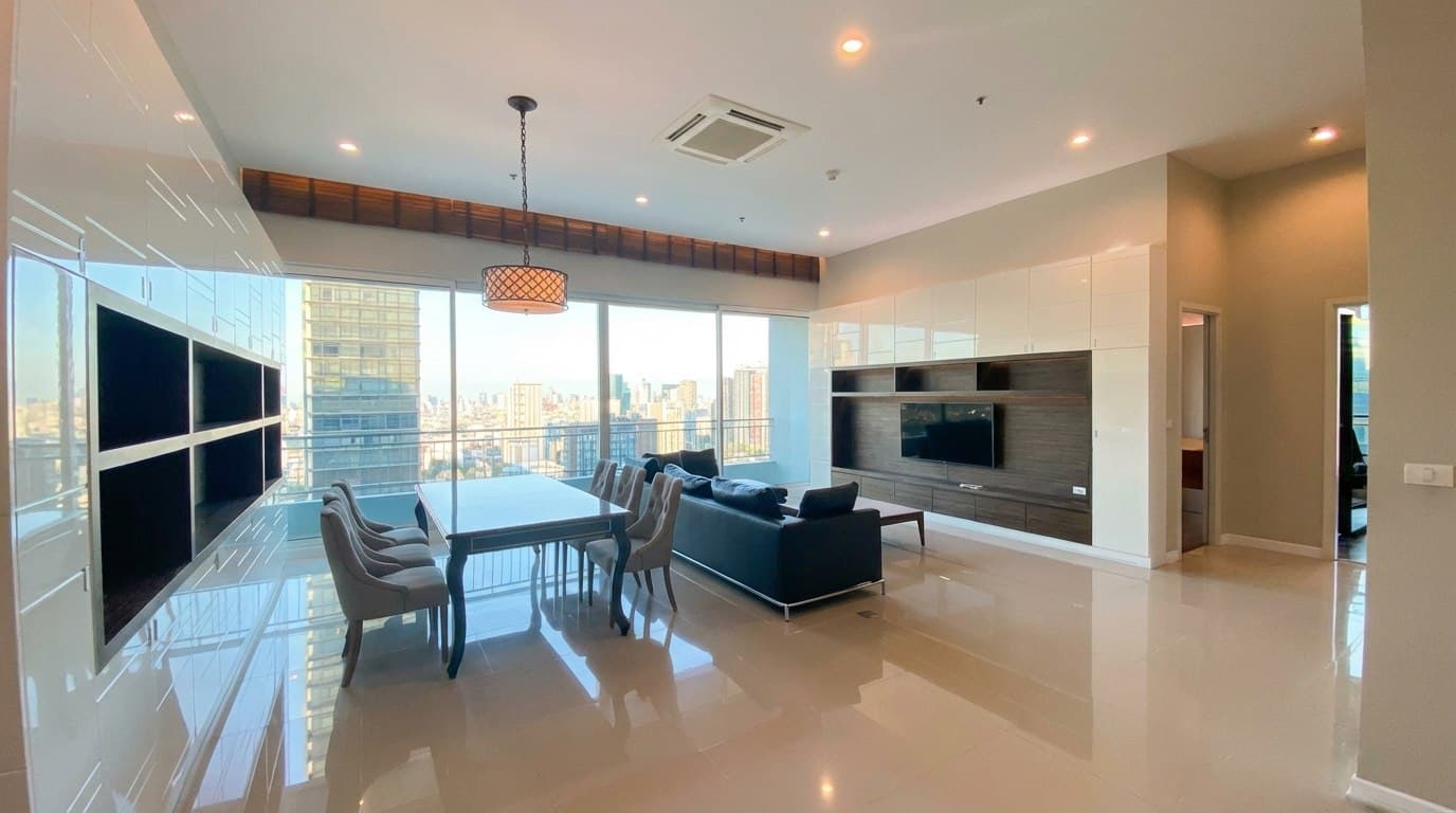ขาย/เช่า คอนโด Circle Condominium · 3 ห้องนอน · 176 ตร.ม.