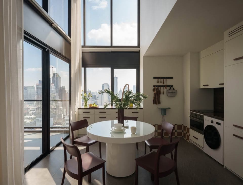 The Lofts Silom · 2 Beds Condo, 122 sqm, for Rent