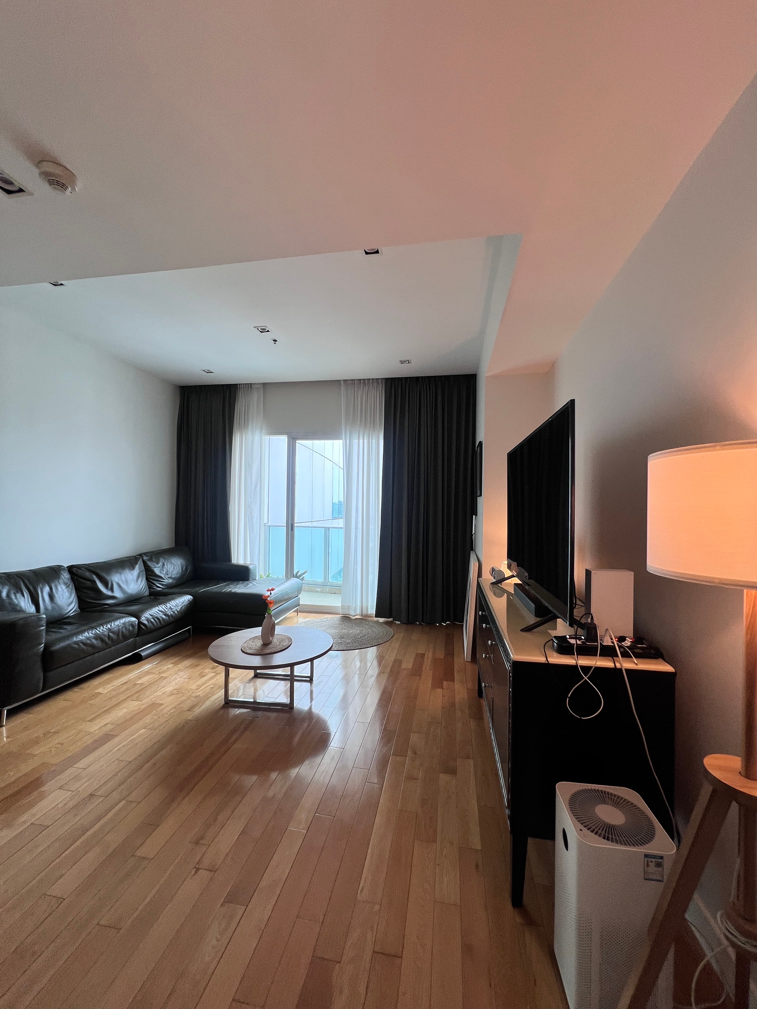 The Millennium Residence · 3 Beds Condo, 146 sqm, for Sale or Rent