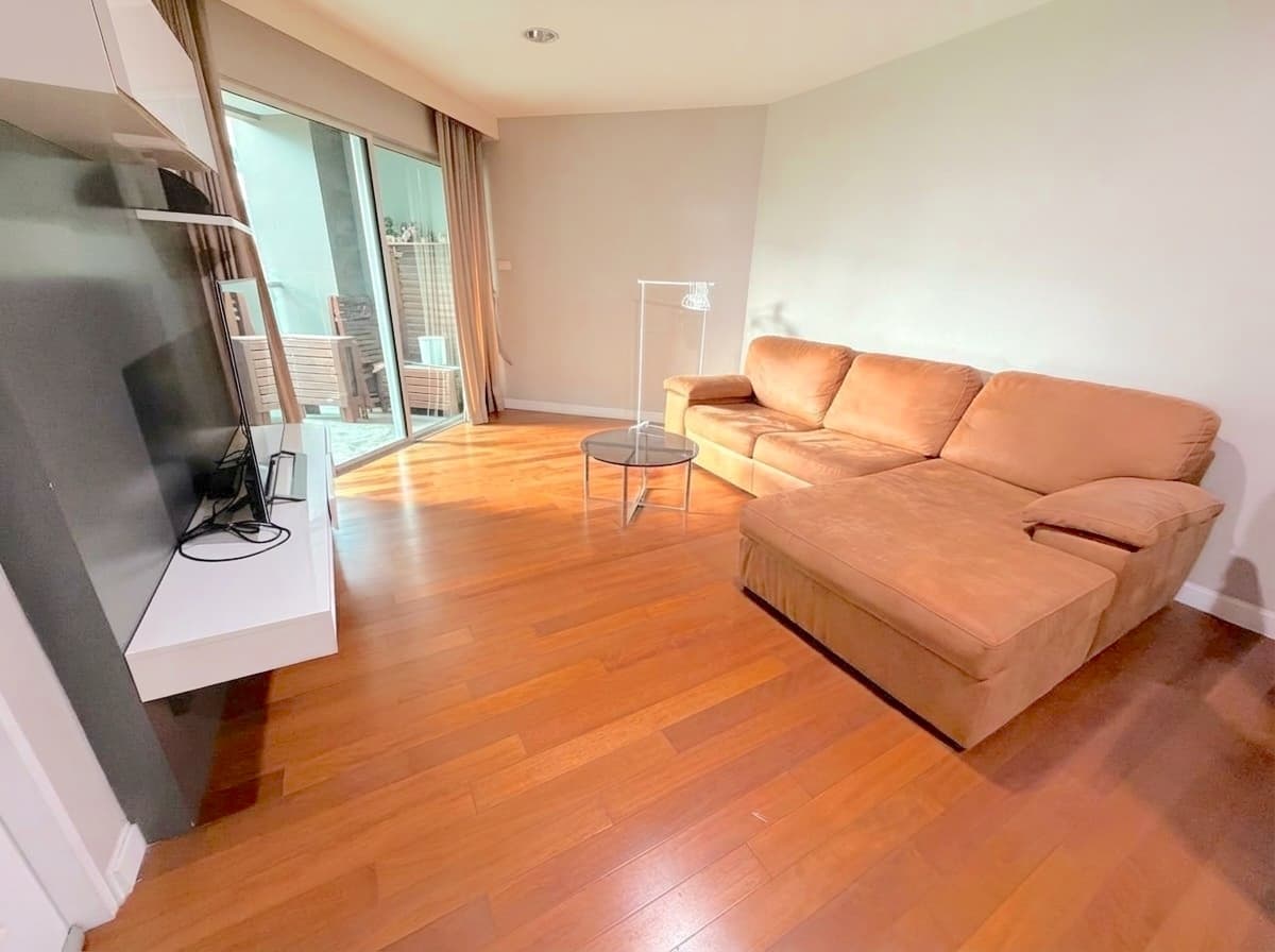 Belle Grand Rama 9 · 2 Beds Condo, 61 sqm, for Sale or Rent
