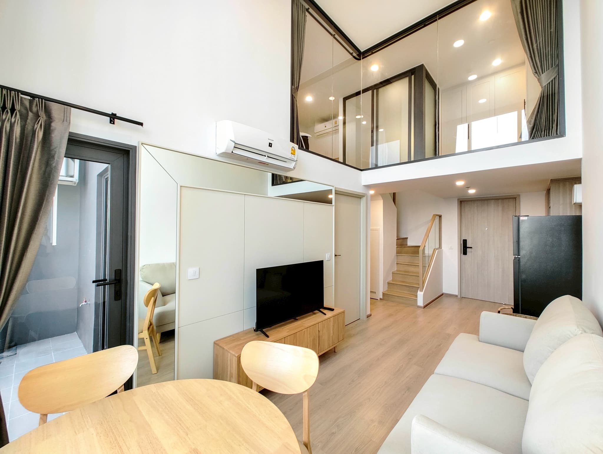 Life Rama 4 - Asoke · 2 Beds Condo, 49 sqm, for Rent