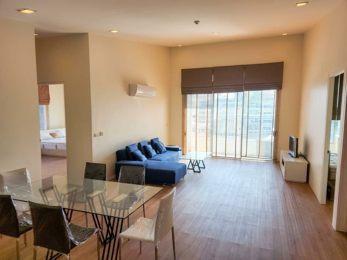 Villa Rachakhru Paholyothin 5 · 2 Beds Condo, 145 sqm, for Sale or Rent