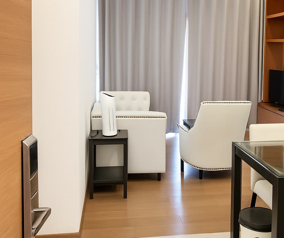 ขาย/เช่า คอนโด The Address Sukhumvit 28 · 2 ห้องนอน · 67 ตร.ม.