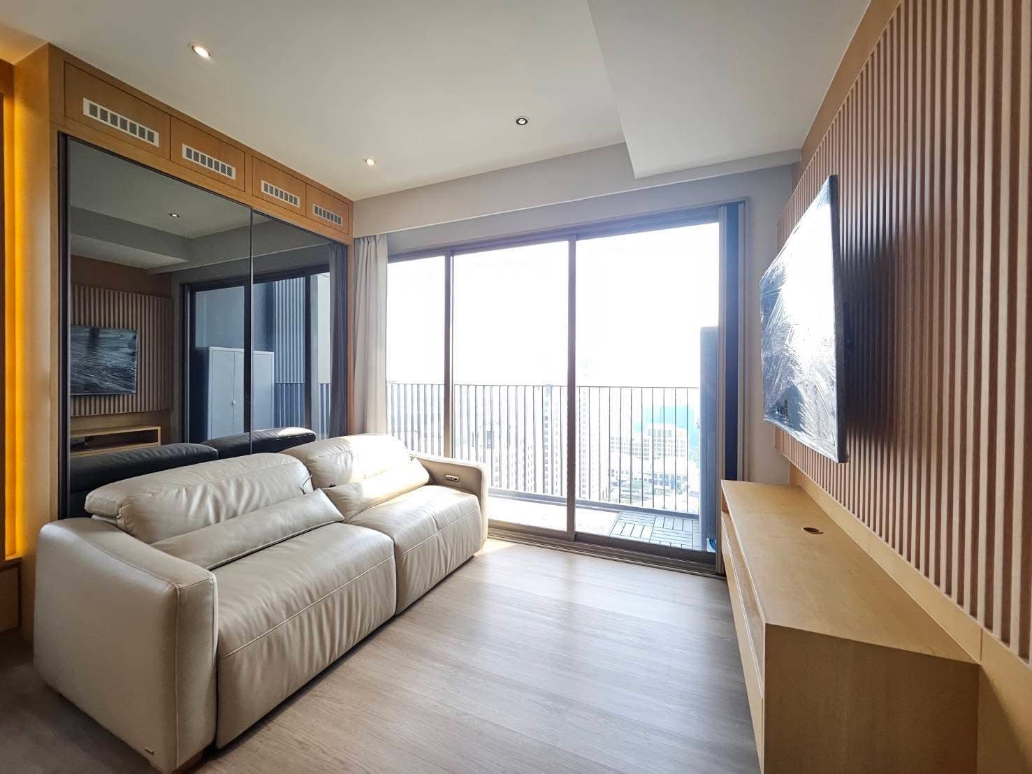 Whizdom The Forestias · 3 Beds Condo, 92 sqm, for Rent