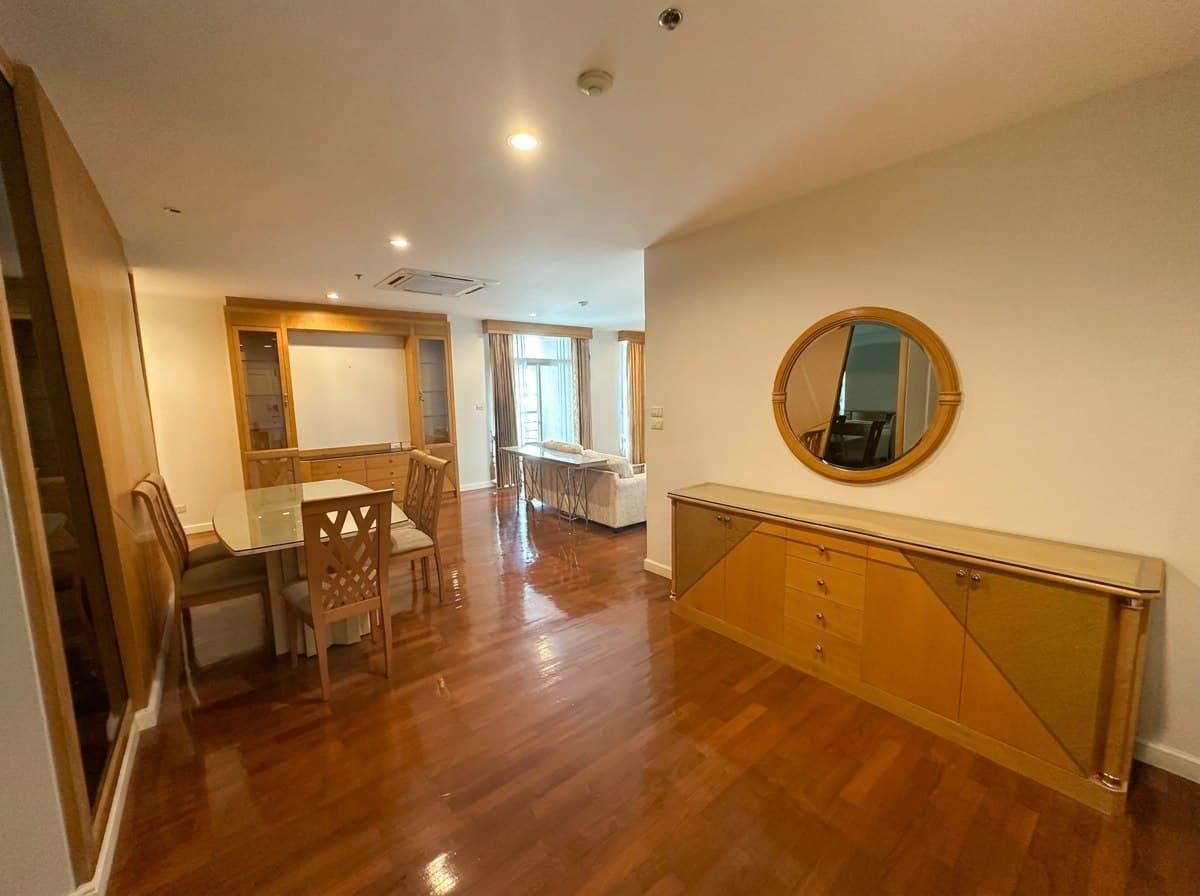 Grand Langsuan · 3 Beds Condo, 170 sqm, for Rent