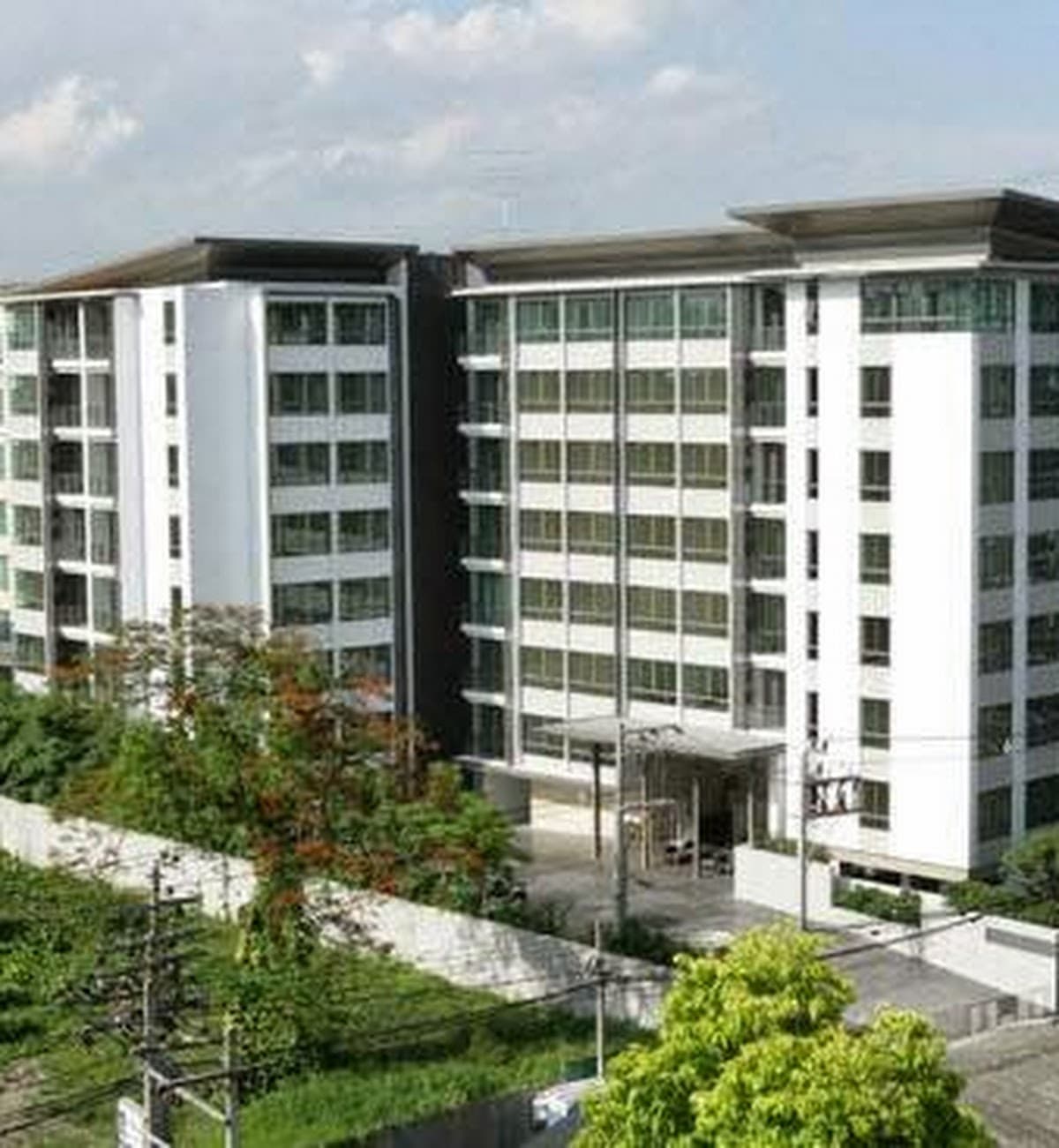 Issara@42 · 2 Beds Condo, 78 sqm, for Sale or Rent