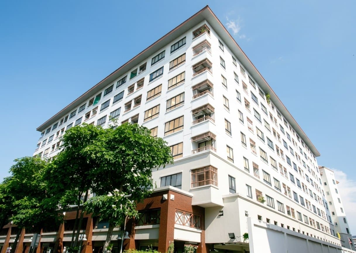 ให้เช่า คอนโด Lumpini Place Suanplu-Sathorn · 2 ห้องนอน · 62 ตร.ม.