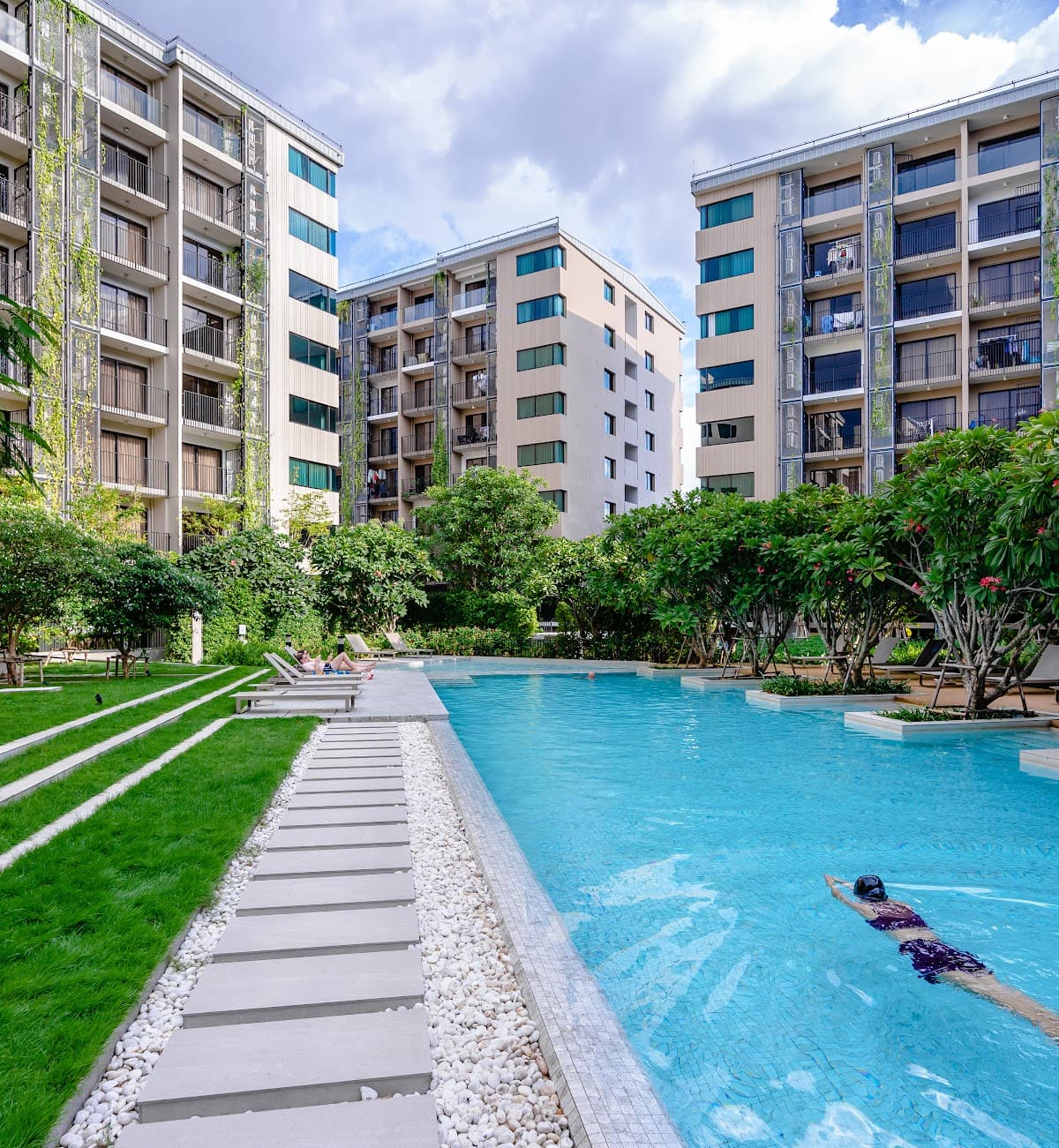 ขาย คอนโด Blossom Condo@Sathorn-Charoenrat · 1 ห้องนอน · 49 ตร.ม.