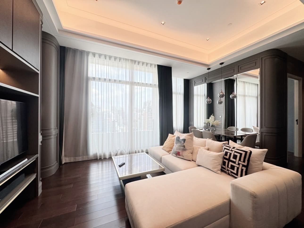 The Diplomat 39 · 2 Beds Condo, 86 sqm, for Rent