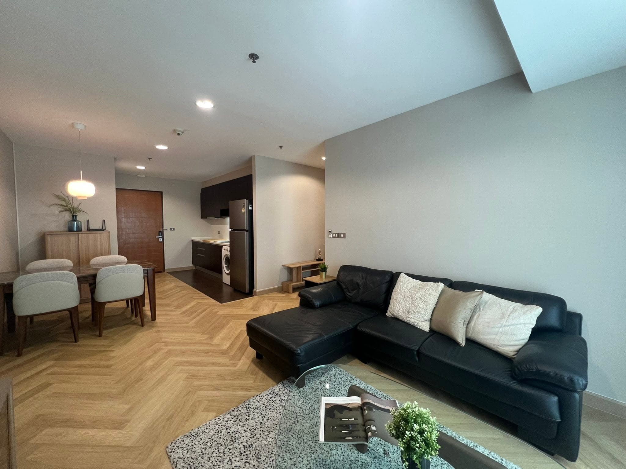 59 Heritage · 2 Beds Condo, 72.66 sqm, for Sale or Rent