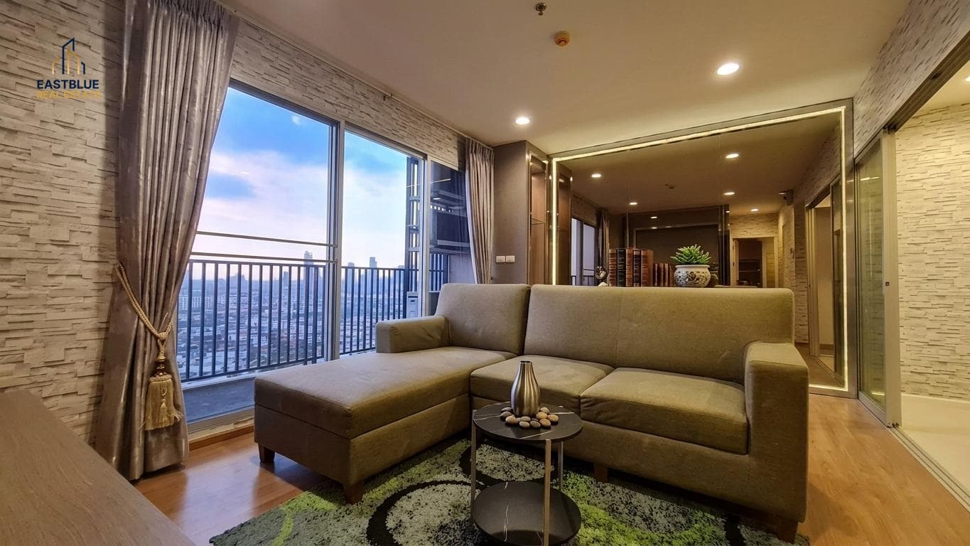 Fuse Chan-Sathorn · 2 Beds Condo, 56 sqm, for Sale or Rent