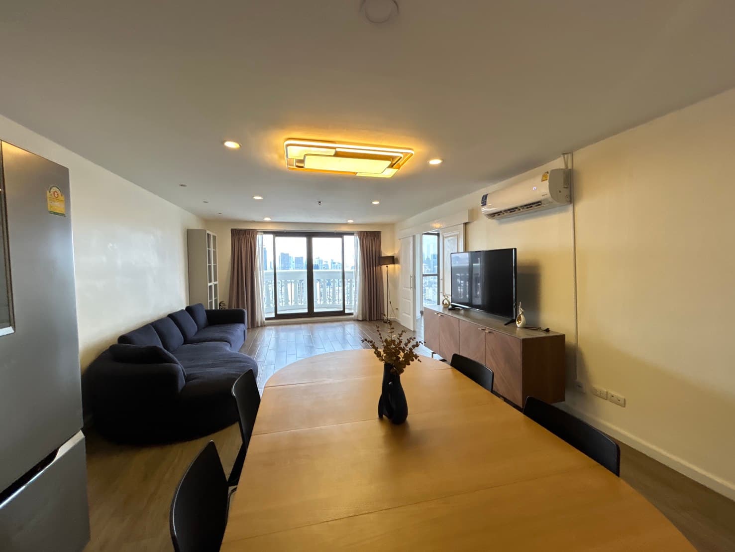 ขาย/เช่า คอนโด Nusa State Tower Condominium · 3 ห้องนอน · 128 ตร.ม.