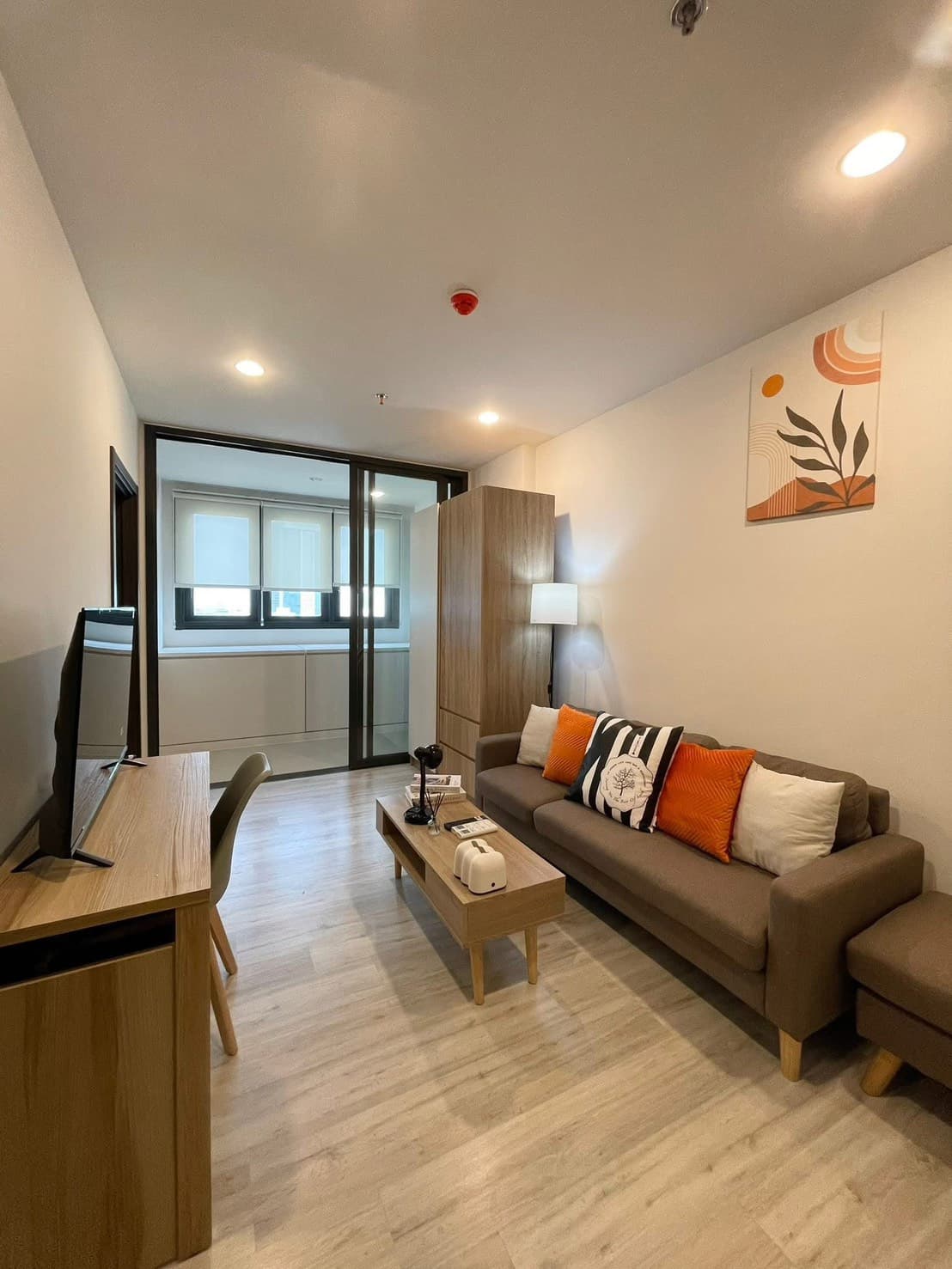 XT Huaikhwang · 1 Bed Condo, 35 sqm, for Rent