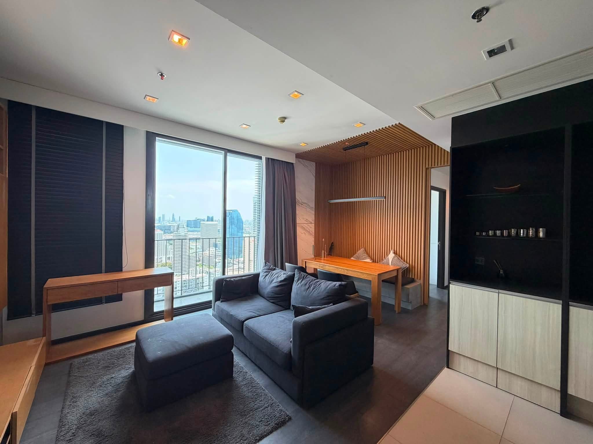 ขาย คอนโด The Executive Regent · 3 ห้องนอน · 147 ตร.ม.