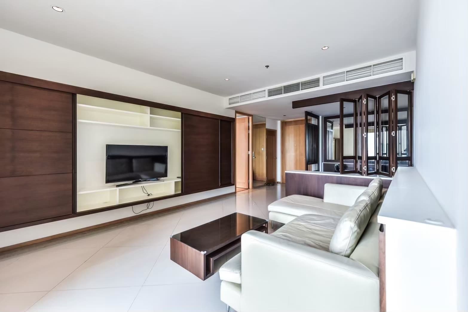 ให้เช่า คอนโด The Empire Place · 2 ห้องนอน · 99 ตร.ม.