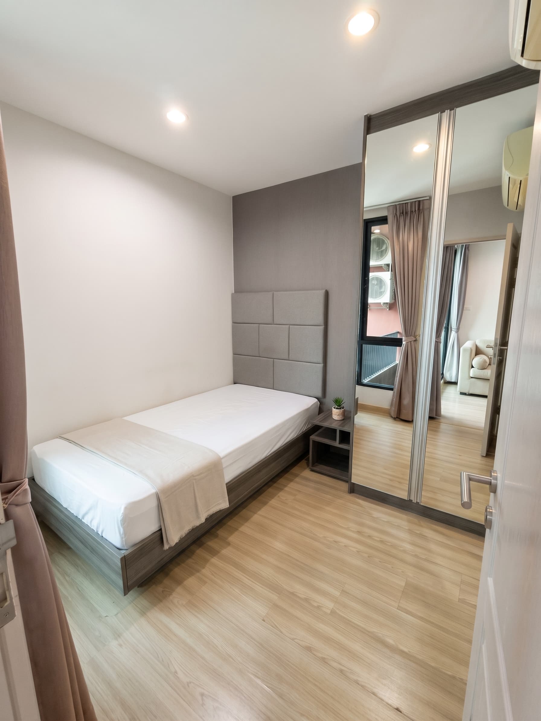 ให้เช่า คอนโด The Unique Ladprao 26 · 2 ห้องนอน · 40 ตร.ม.