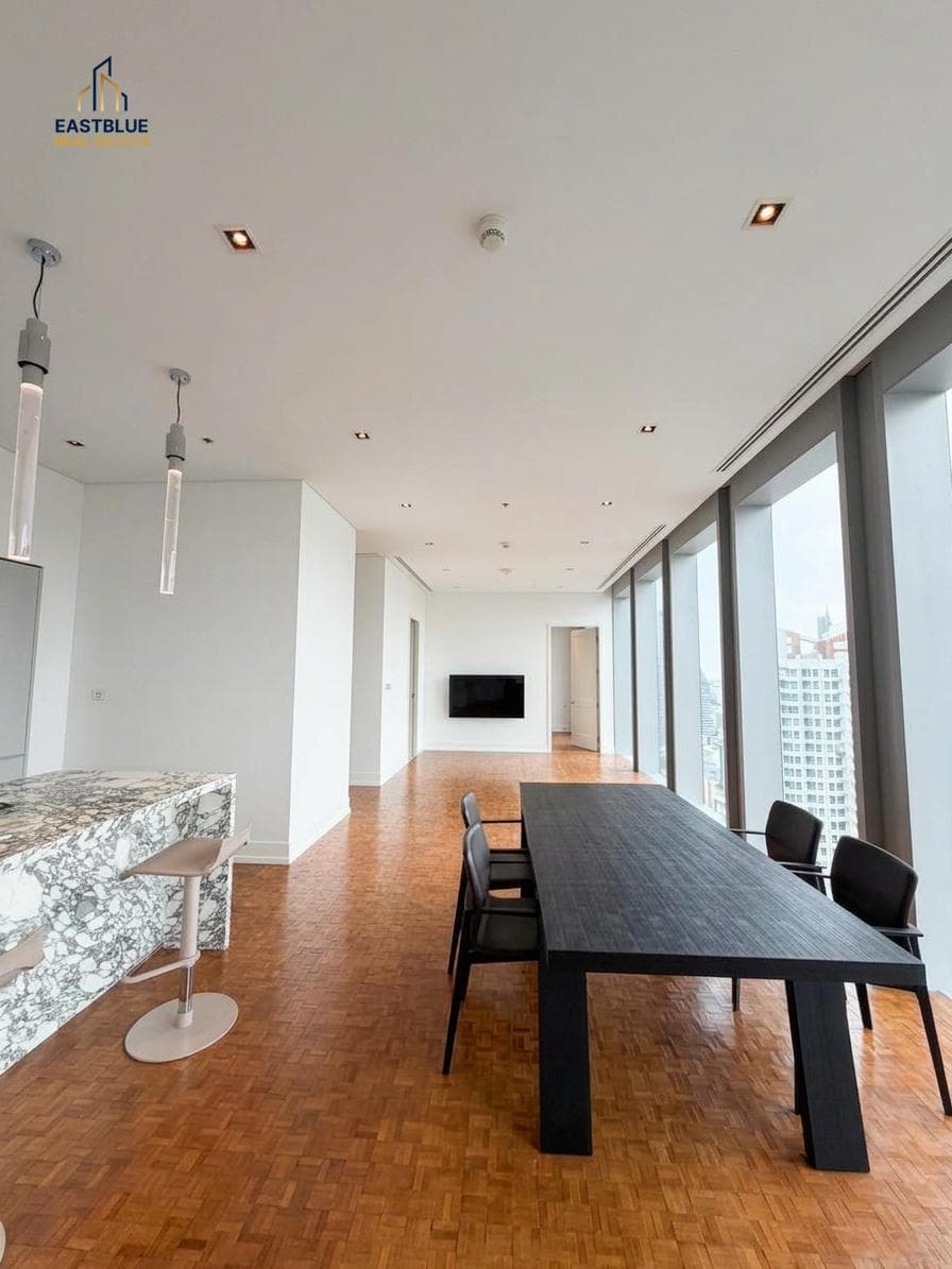 ให้เช่า คอนโด The Ritz Carlton Residence · 2 ห้องนอน · 180 ตร.ม.