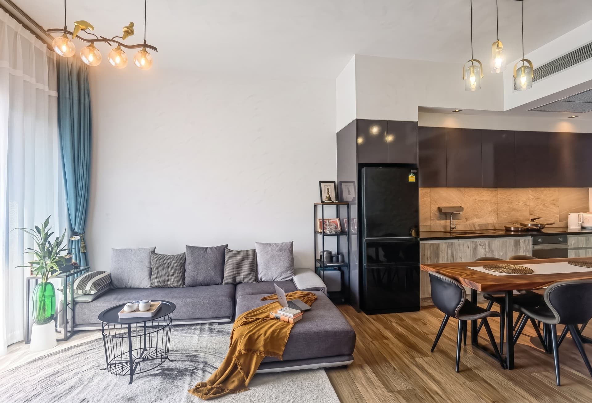 ขาย คอนโด The Lofts Asoke · 2 ห้องนอน · 86 ตร.ม.