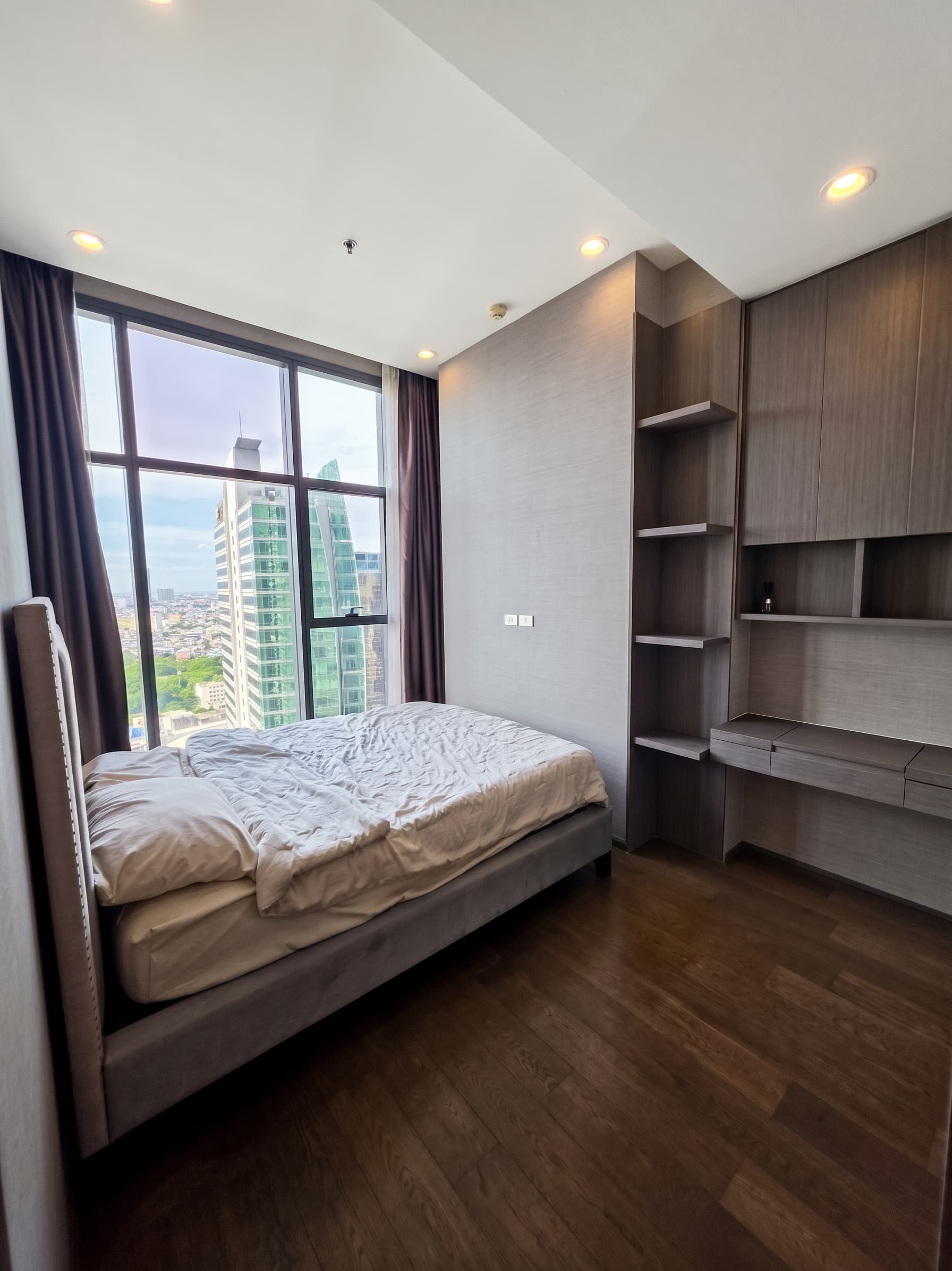 ขาย/เช่า คอนโด The Diplomat Sathorn · 3 ห้องนอน · 85 ตร.ม.