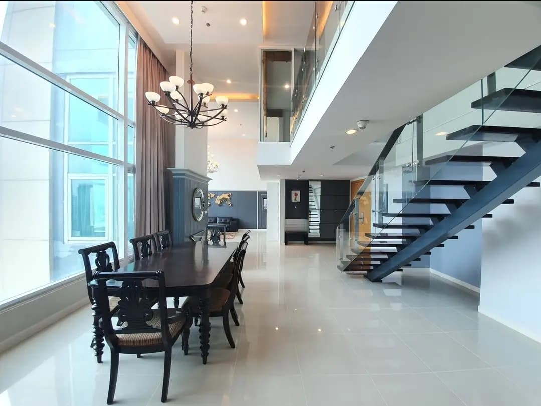 ให้เช่า คอนโด Circle Condominium · 4 ห้องนอน · 295.19 ตร.ม.