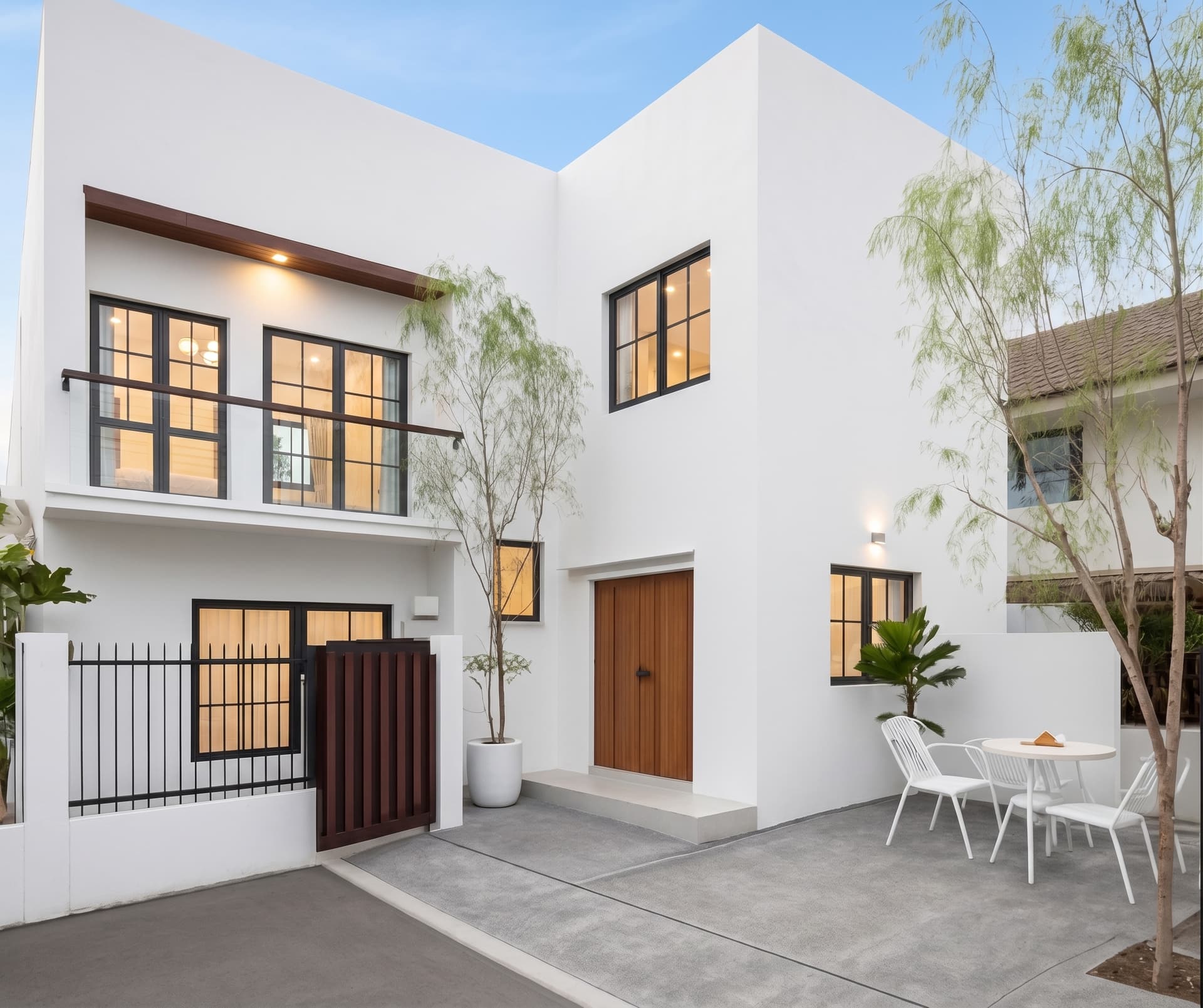 ขาย/เช่า บ้านเดี่ยว House area Huaikwang · 5 ห้องนอน · 500 ตร.ม.
