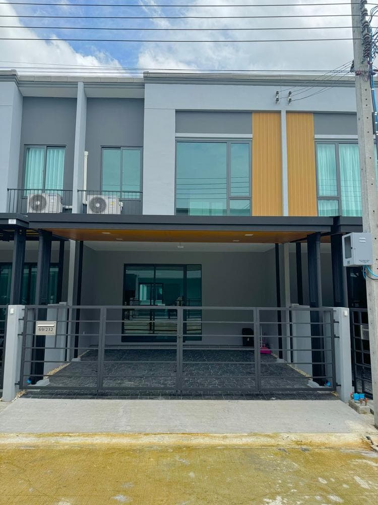 ให้เช่า ทาวน์เฮ้าส์ Pleno Sukhumvit-Bangna 2 · 3 ห้องนอน · 106 ตร.ม.
