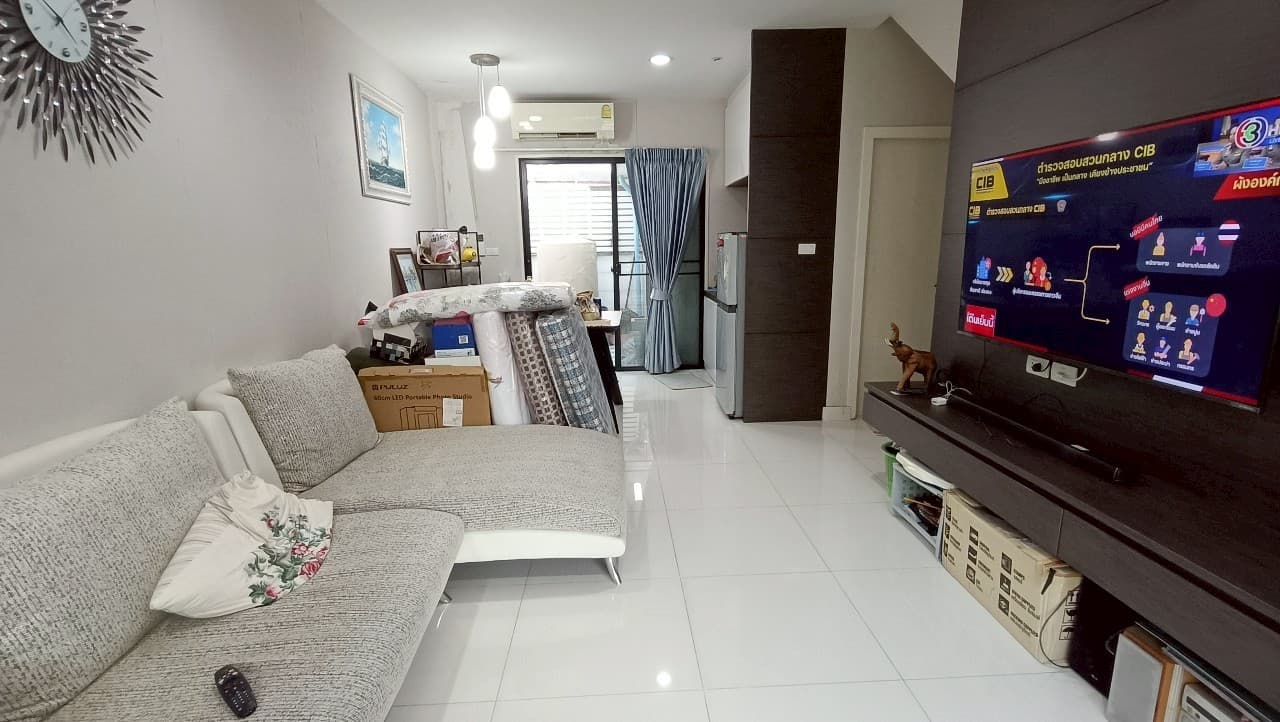 ขาย/เช่า ทาวน์เฮ้าส์ Baan Klang Muang Kalpapruek · 3 ห้องนอน · 135 ตร.ม.