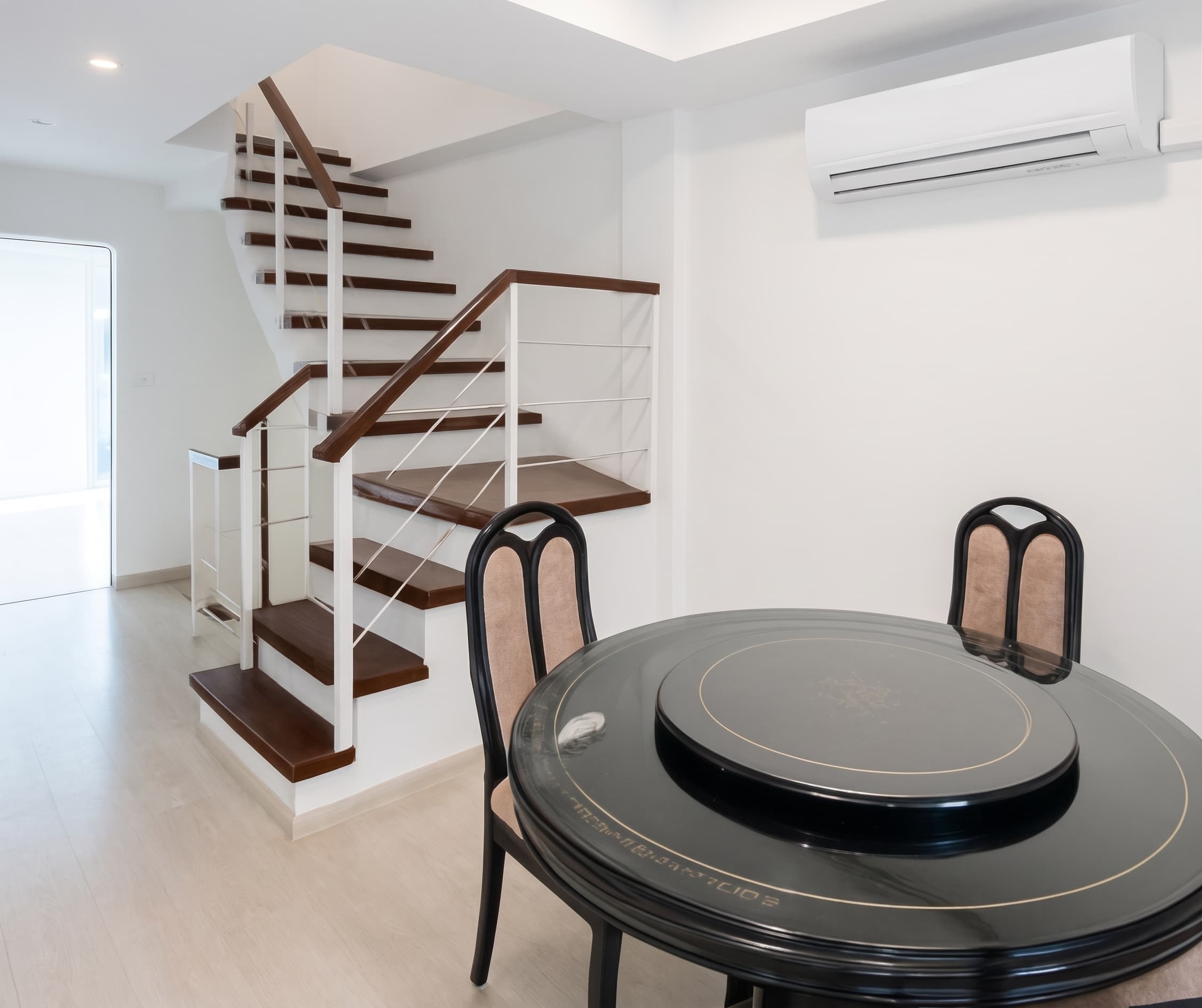 ให้เช่า ทาวน์เฮ้าส์ Thanapat House Sathorn-Narathiwas · 3 ห้องนอน · 175 ตร.ม.