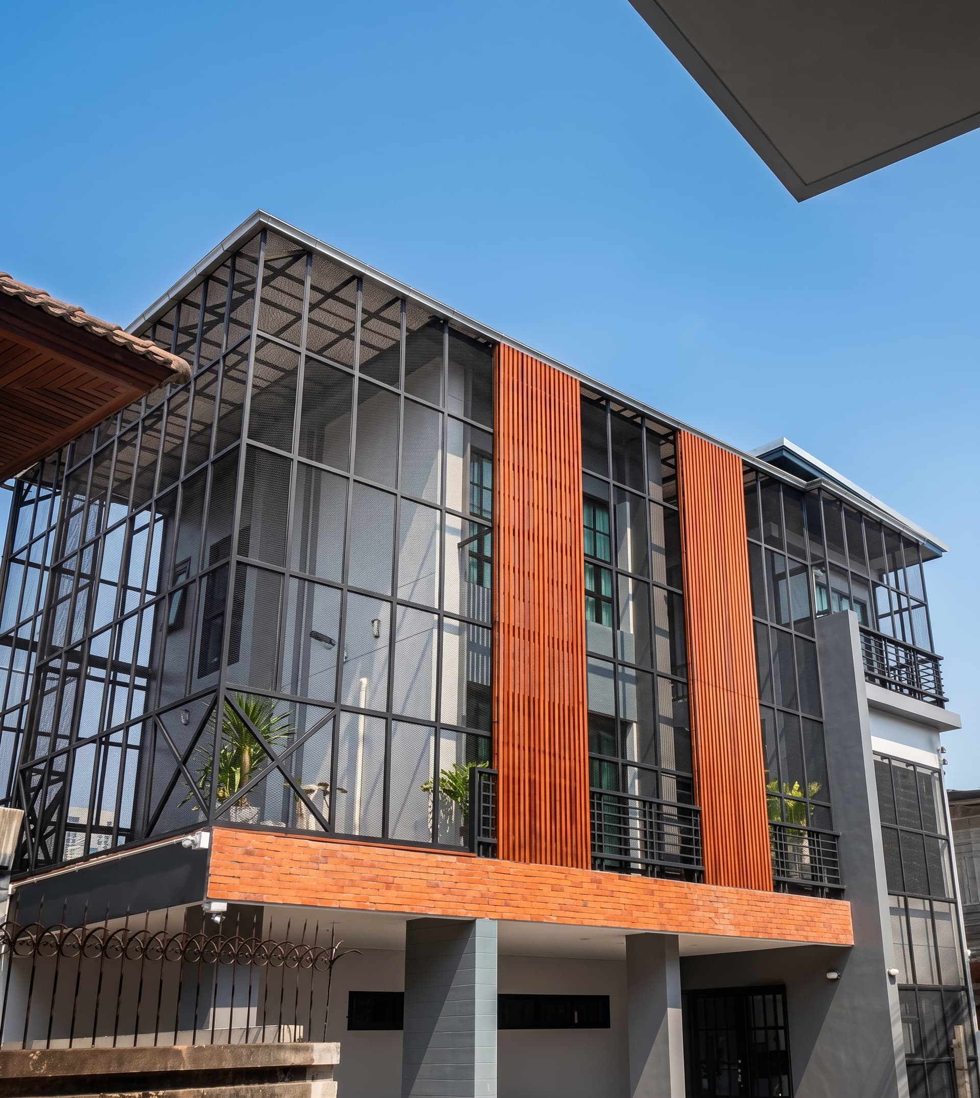 ขาย/เช่า โฮมออฟฟิศ Home office Area Sukumvit · 5 ห้องนอน · 389 ตร.ม.