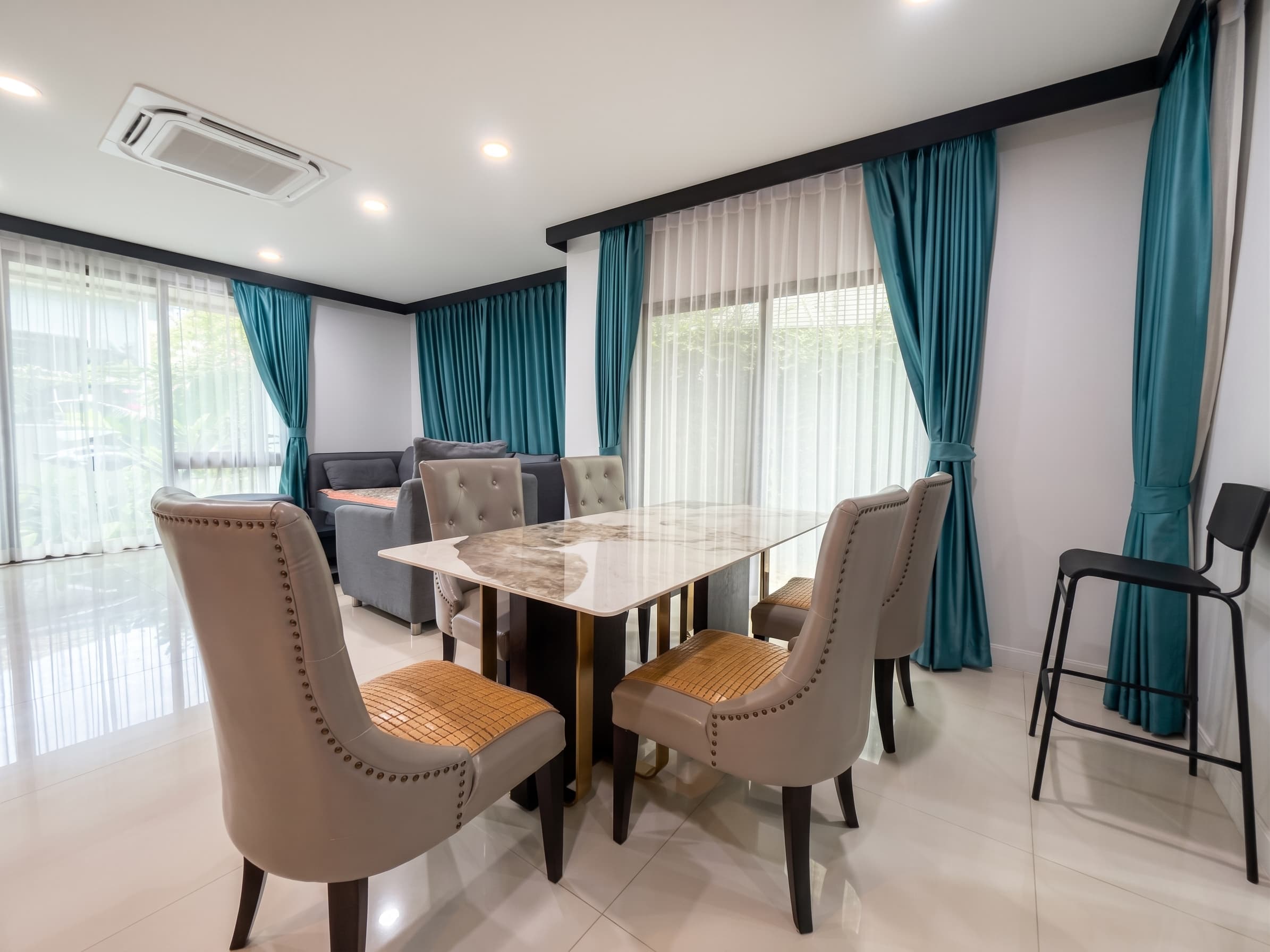 ให้เช่า บ้านเดี่ยว Setthasiri Krungthep Kreetha 2 · 4 ห้องนอน · 250 ตร.ม.