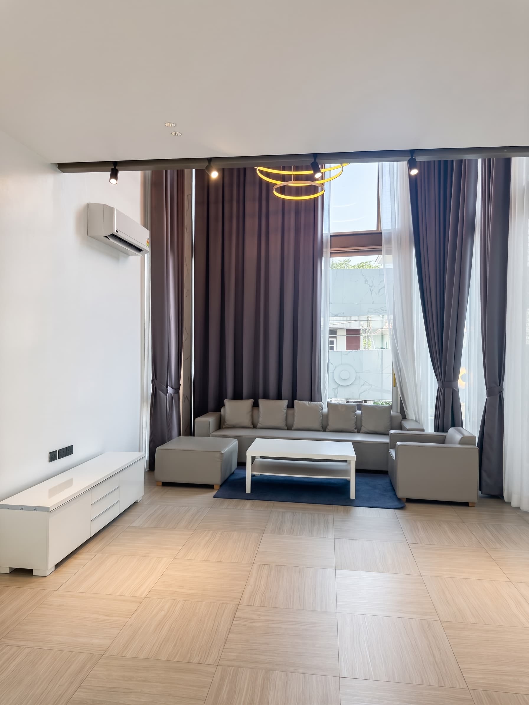 ขาย/เช่า ทาวน์เฮ้าส์ Home Office Area Ladprao · 3 ห้องนอน · 400 ตร.ม.