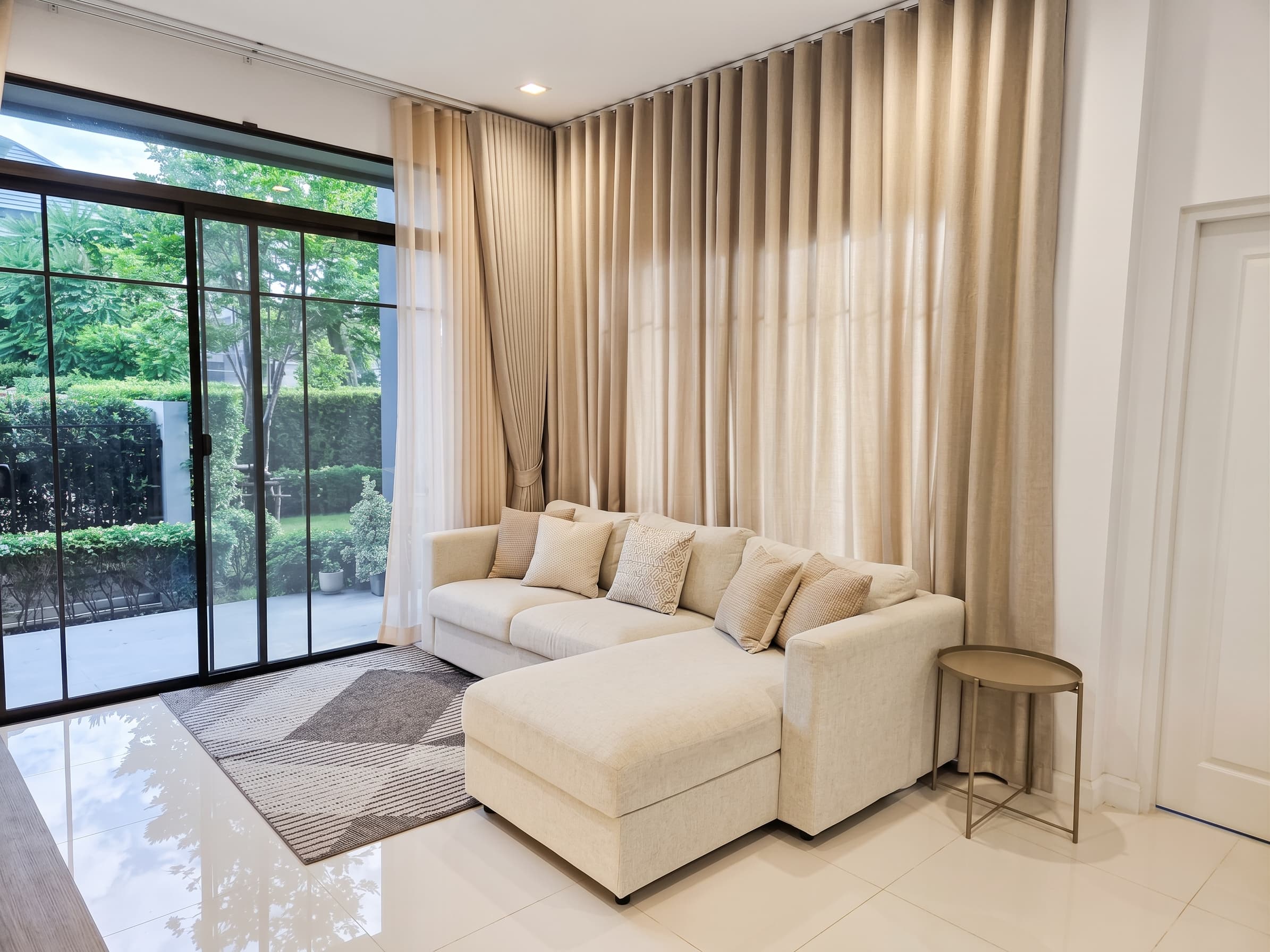 Bangkok Boulevard Sathorn-Pinklao 2