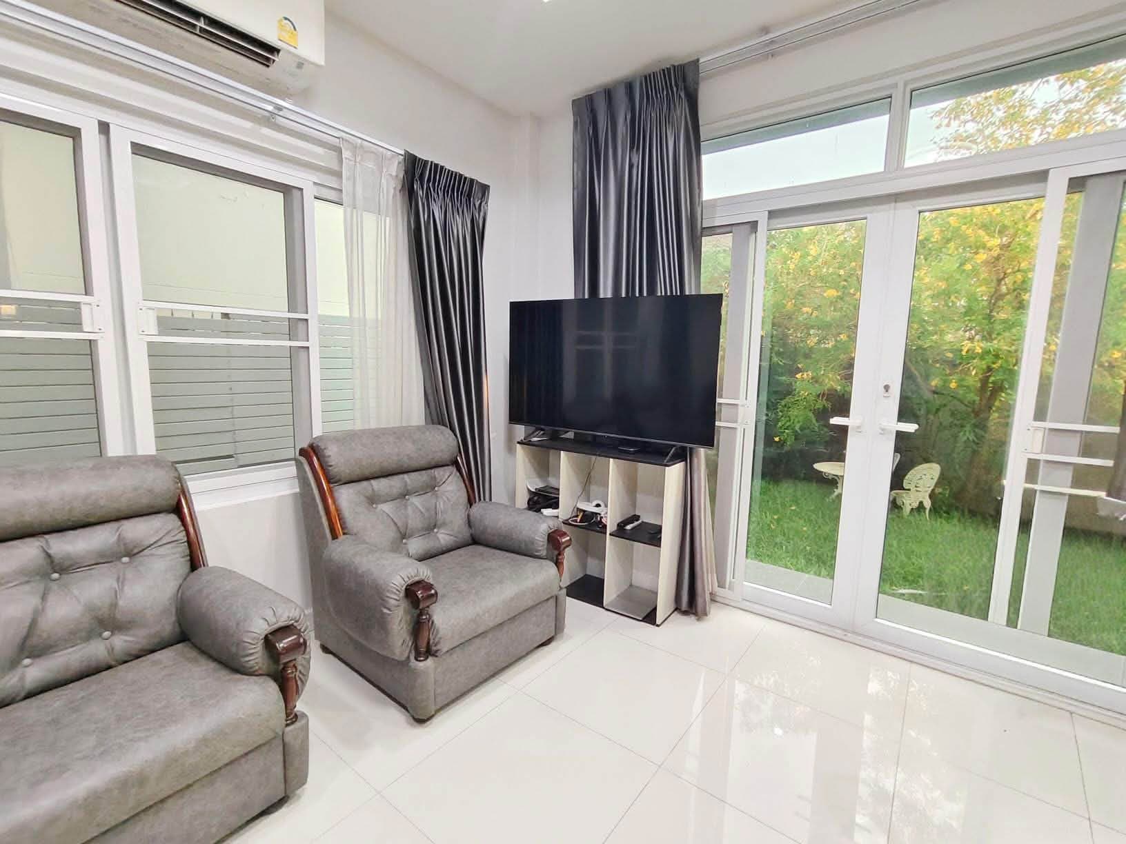 ให้เช่า บ้านเดี่ยว House Area Sukhumvit 71 · 4 ห้องนอน · 250 ตร.ม.