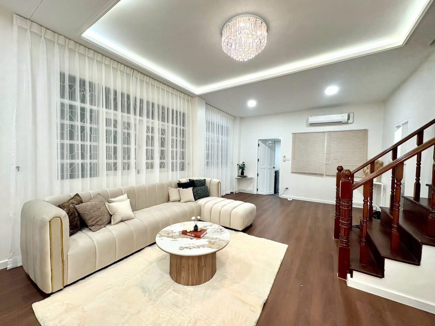 Townhouse Area Ratchada