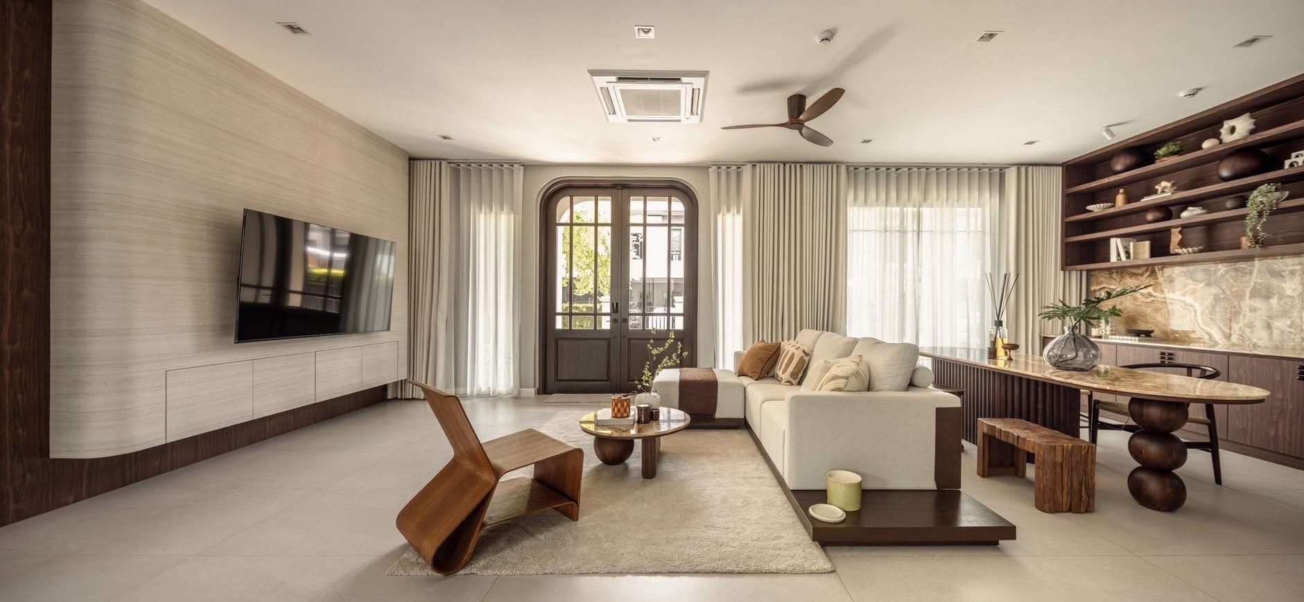ขาย/เช่า บ้านเดี่ยว Grand Bangkok Boulevard Krungthepkreetha · 6 ห้องนอน · 447 ตร.ม.