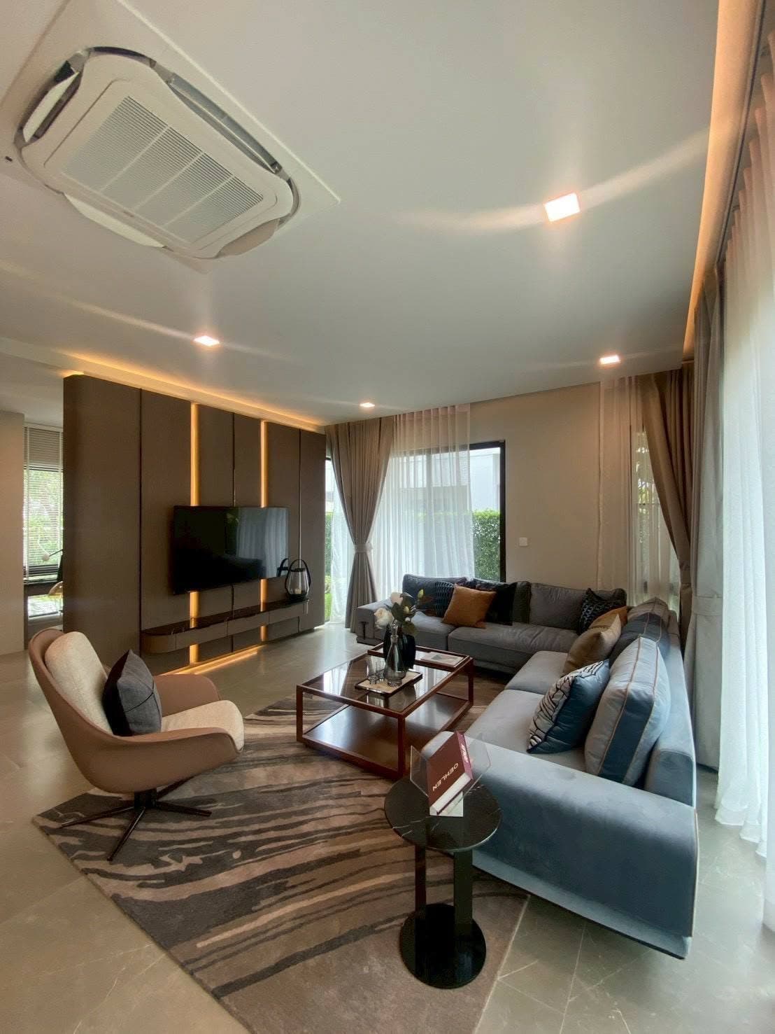 ให้เช่า บ้านเดี่ยว Mantana Bangna Km.15 · 4 ห้องนอน · 295 ตร.ม.