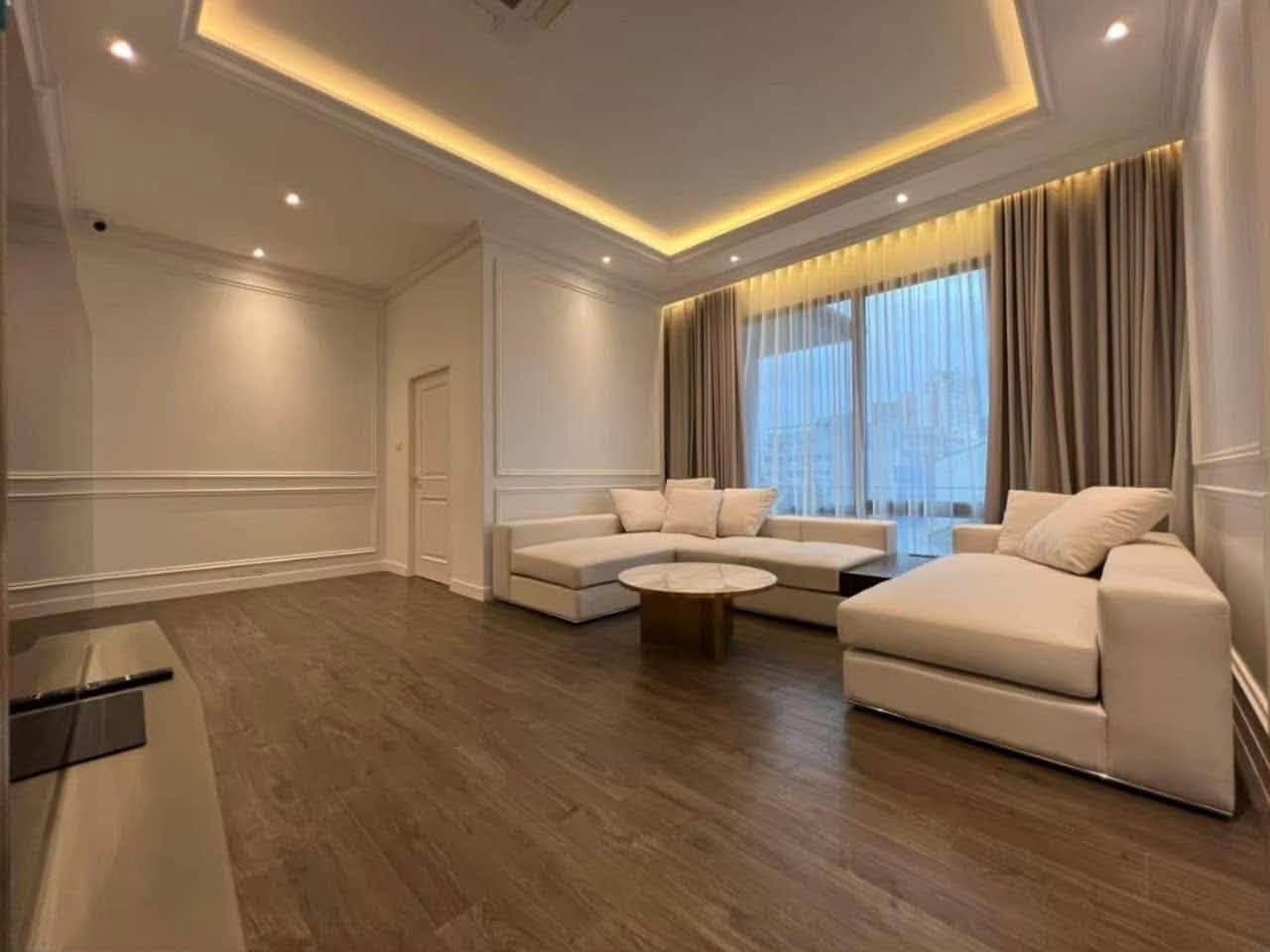 ให้เช่า บ้านเดี่ยว House Area Sutthisan · 7 ห้องนอน · 625 ตร.ม.