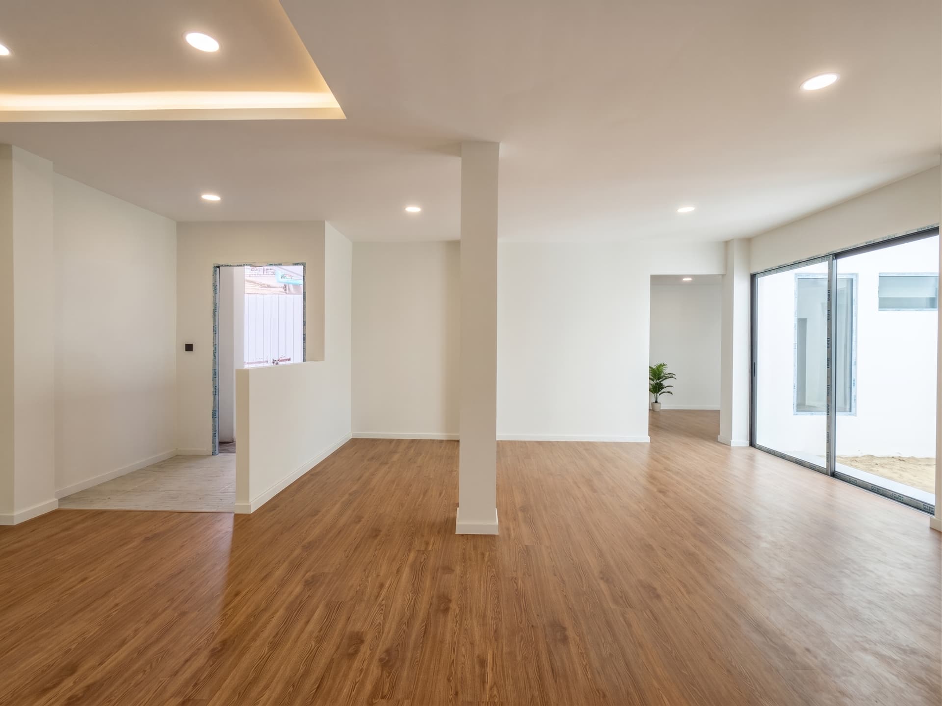 House Area Ladprao · 3 Beds House, 250 sqm, for Sale