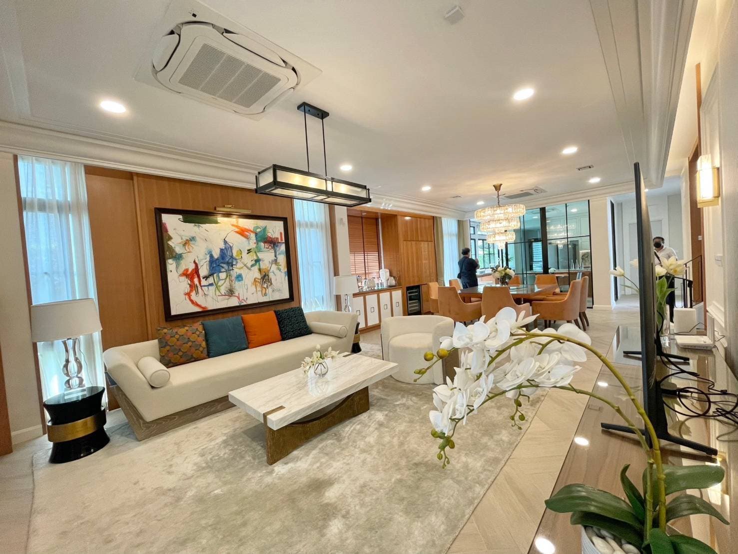 ขาย/เช่า บ้านเดี่ยว Nantawan Rama 9-New Krungthepkreetha · 5 ห้องนอน · 580 ตร.ม.