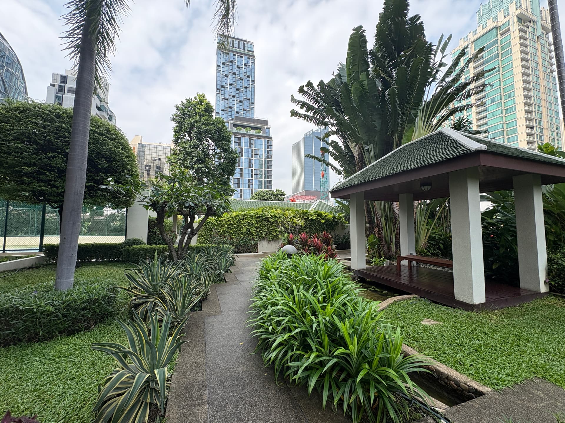 Somkid Gardens