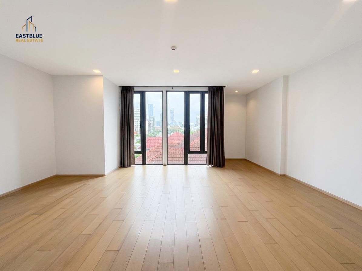 ให้เช่า คอนโด Kalm Penthouse Petchaburi 47 · 3 ห้องนอน · 212 ตร.ม.