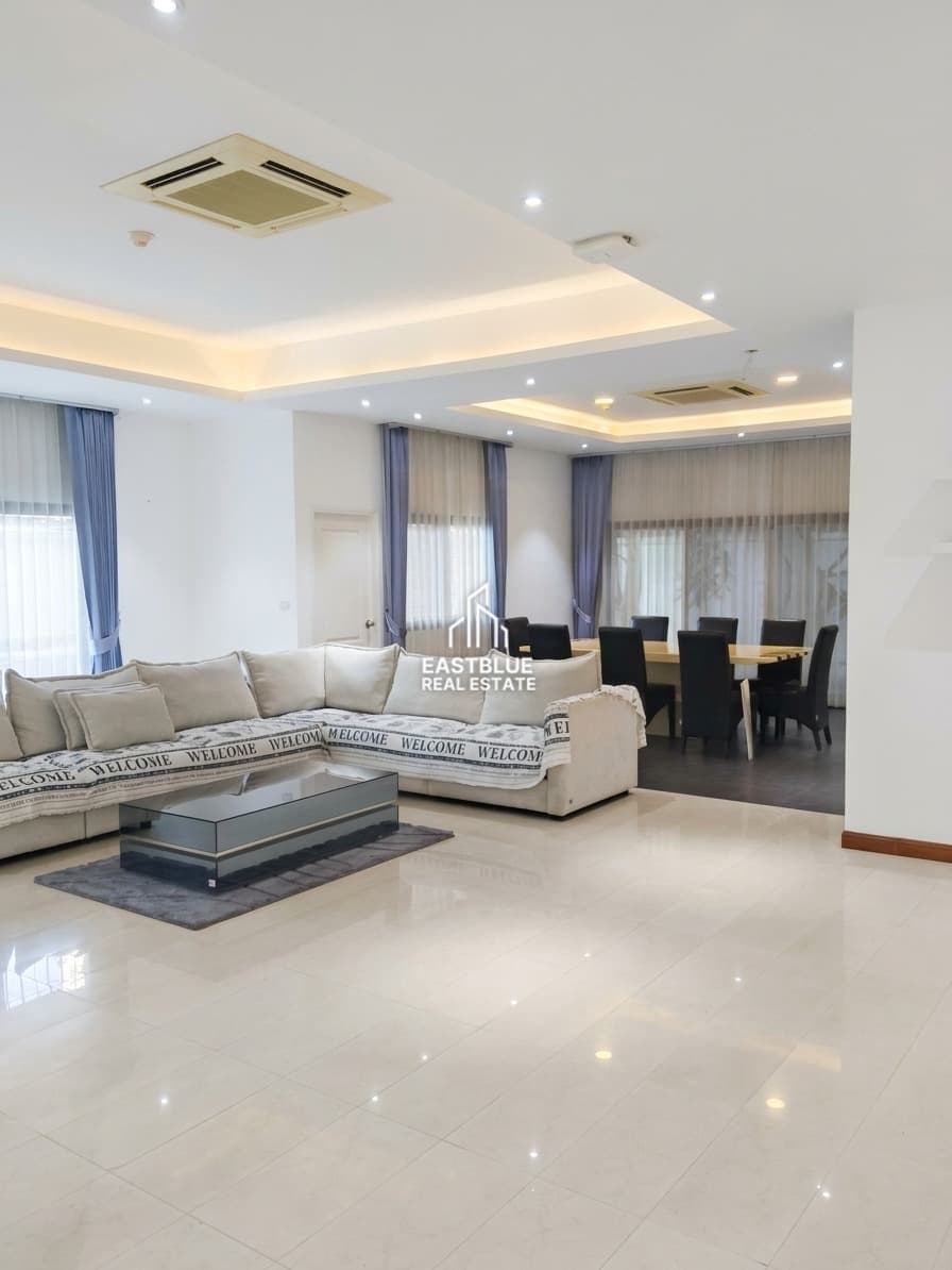 Baan Ananda Sukhumvit 61 · 3 Beds Condo, 300 sqm, for Rent