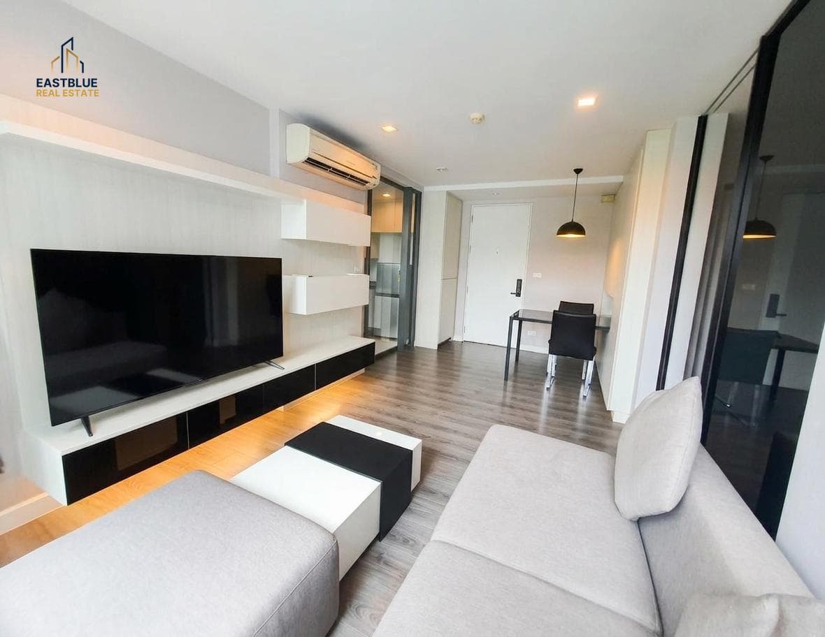 ขาย/เช่า คอนโด The Room Sukhumvit 40 · 1 ห้องนอน · 42.14 ตร.ม.
